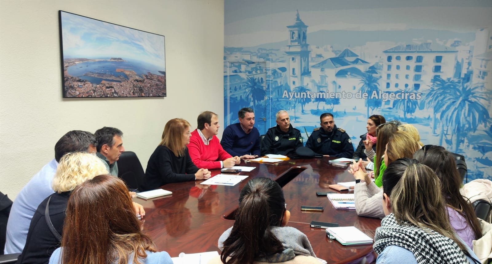 Reunión preparatoria del pasacalles escolar.