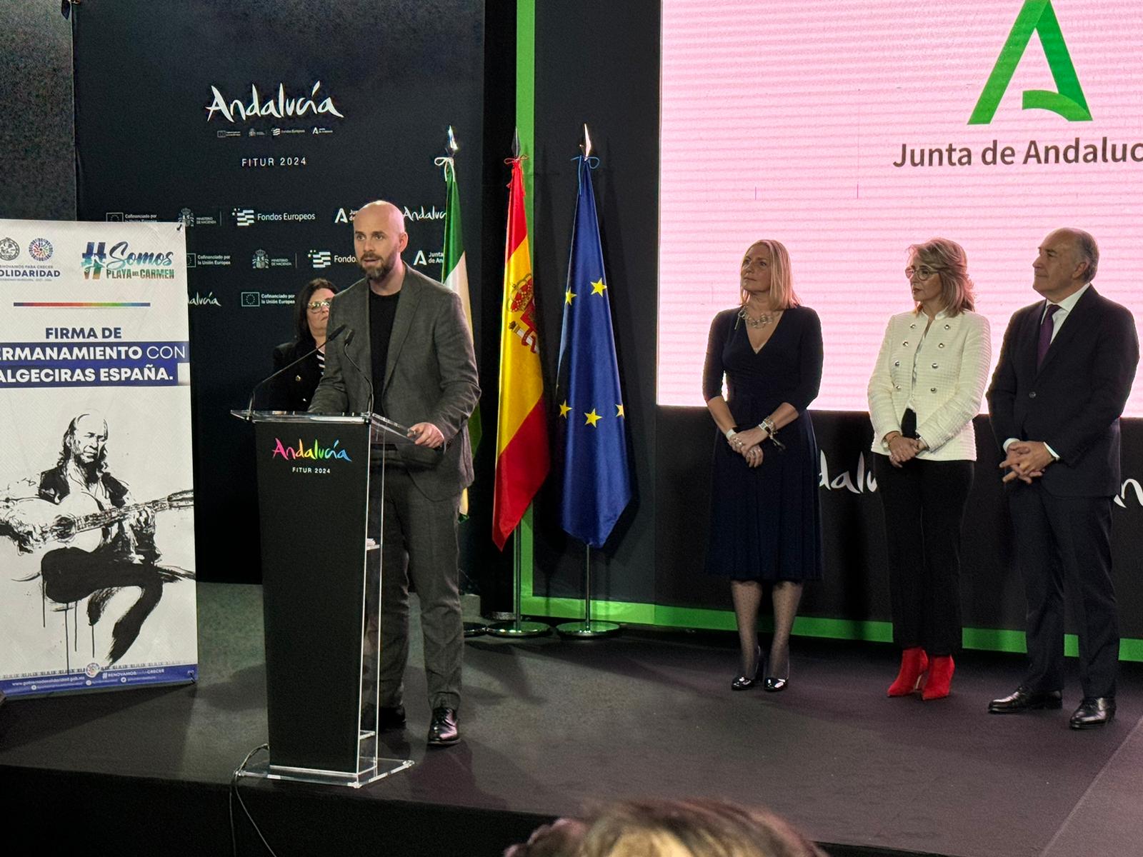 Curro Sánchez, hijo de Paco de Lucía, en la presentación de Fitur. 