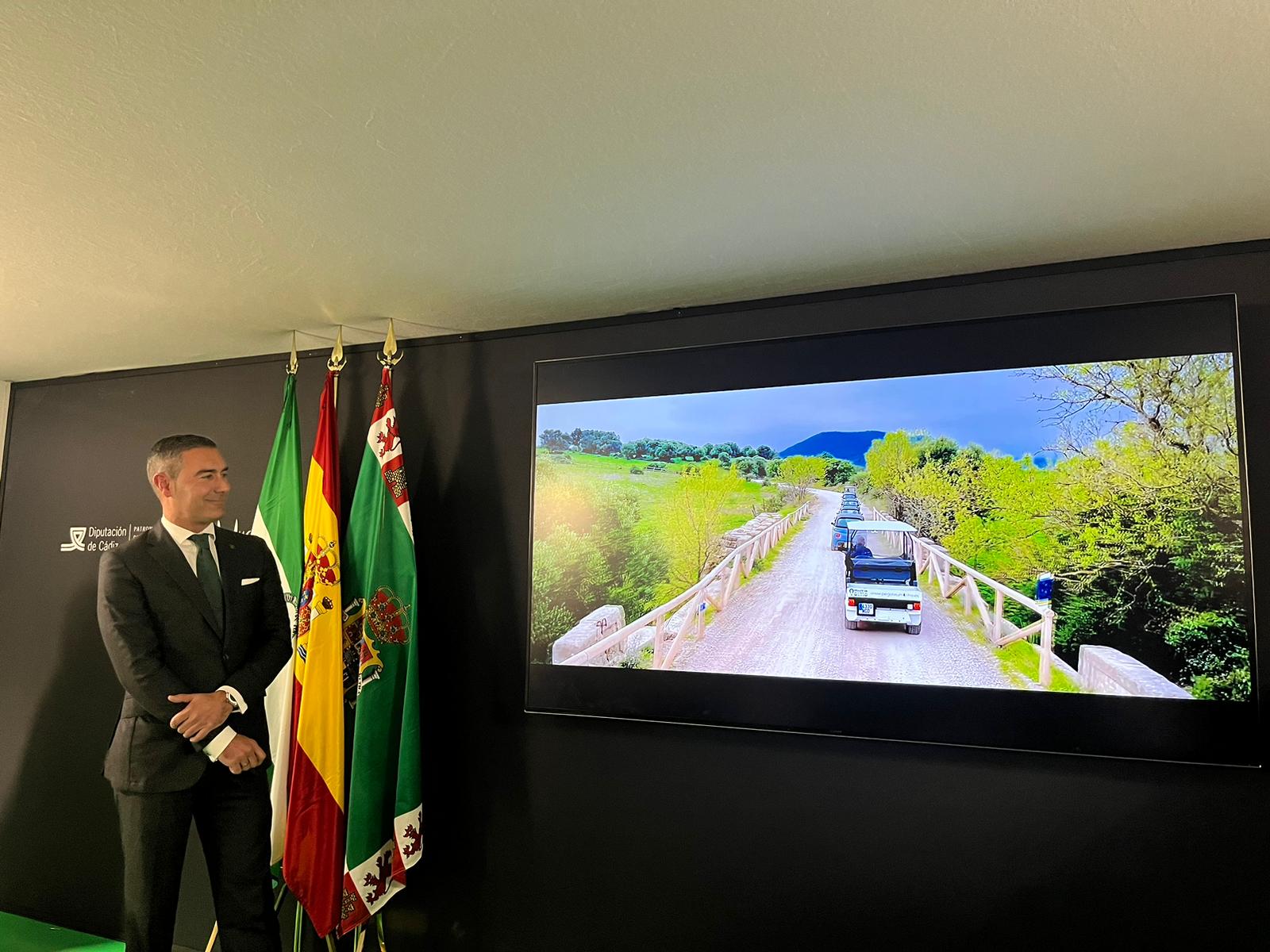 Pablo García, concejal de Turismo de Los Barrios, en Fitur. 