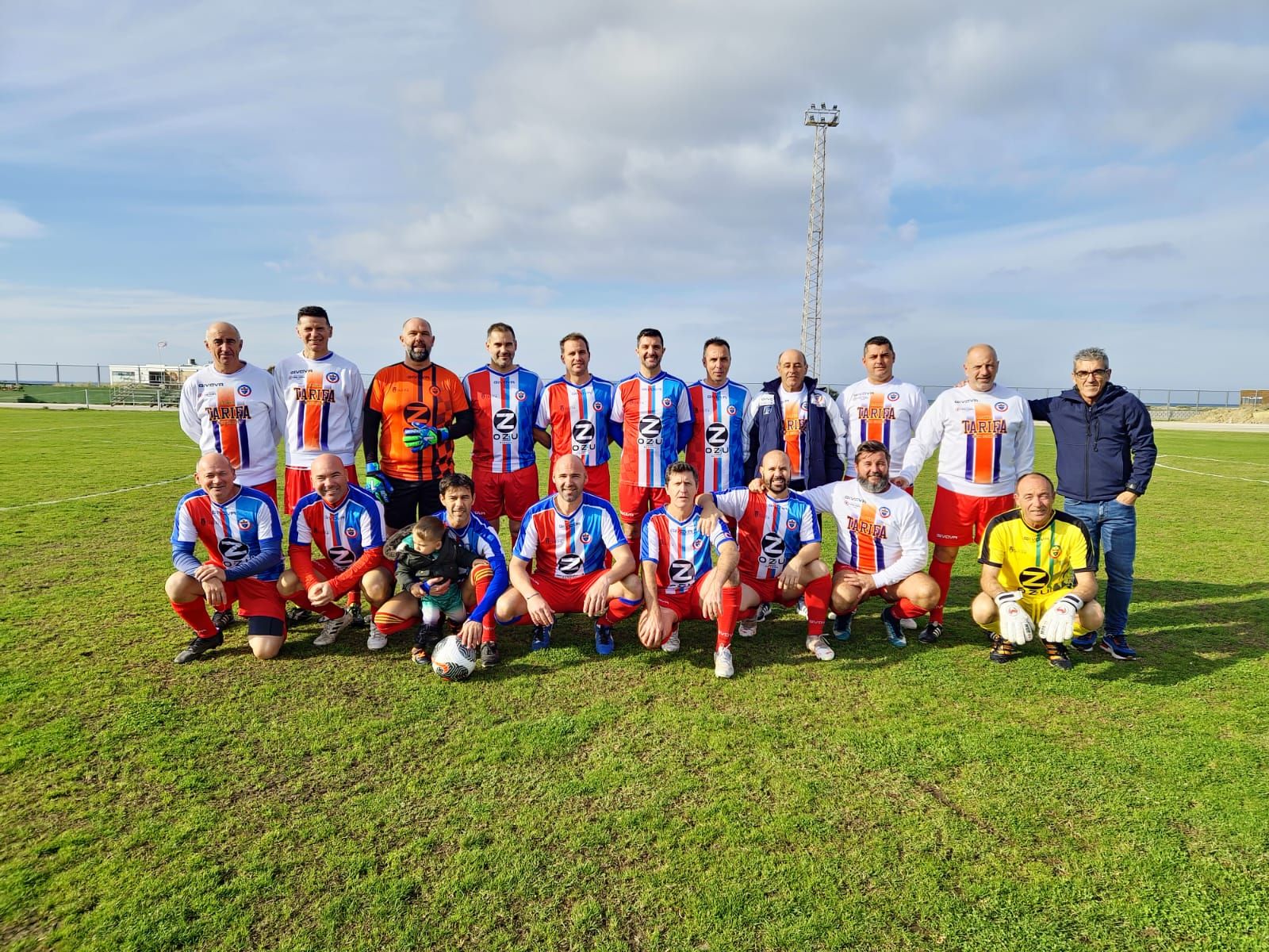 Los veteranos de la UD Tarifa se adelantan, pero encajan su primera derrota (2-3)