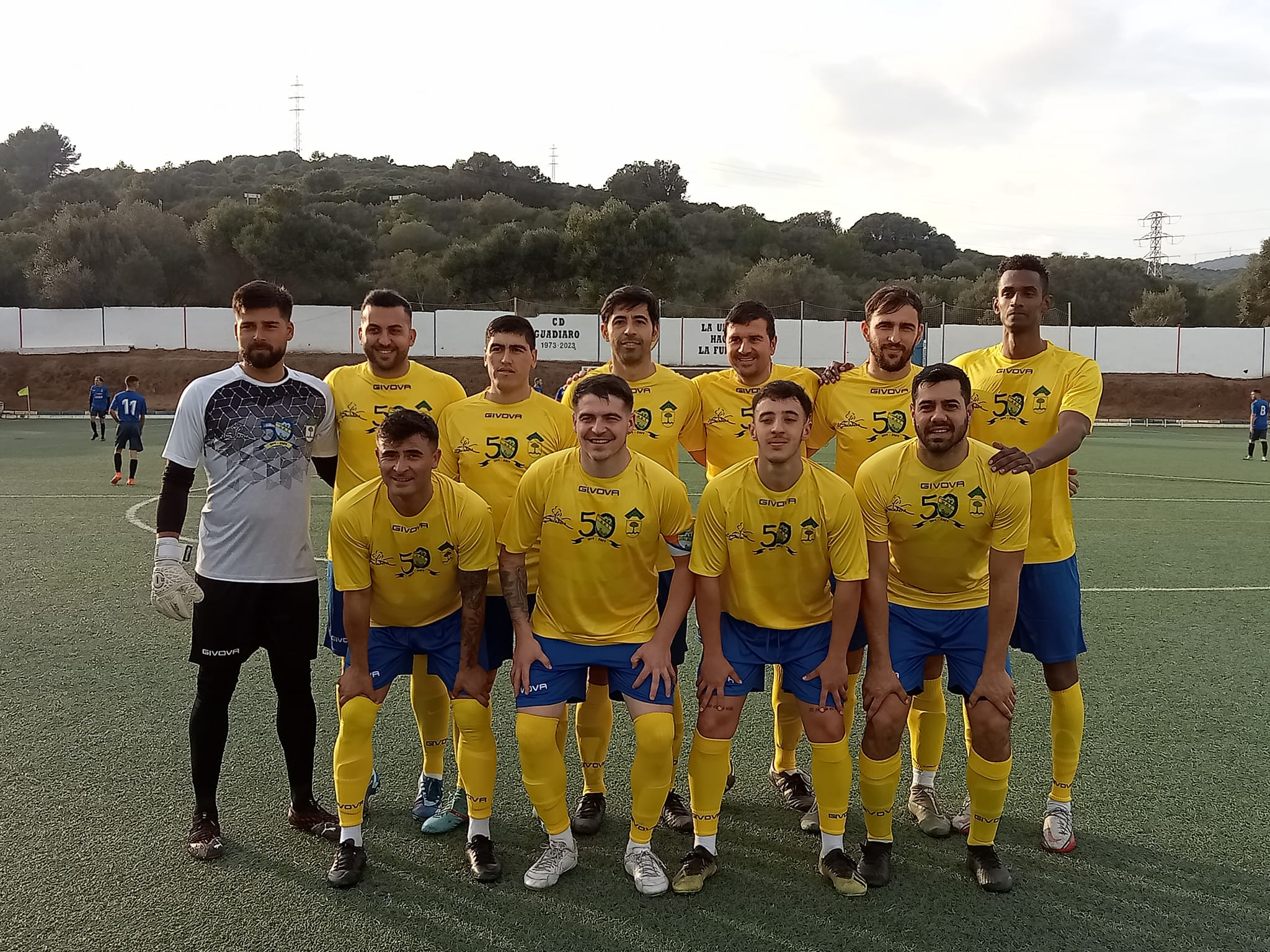 Formación de la Unión Deportiva Tesorillo frente al Bahía de Algeciras/Foto: UD TESORILLO