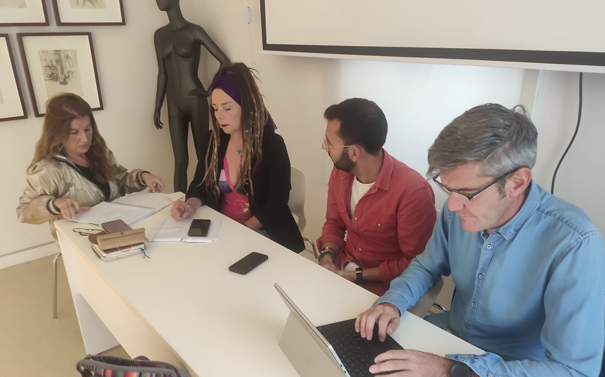 El Ayuntamiento de La Línea trabaja en diferentes actividades novedosas. La Plaza Fariñas podría ser escenario de un Mercado de Productos Andaluces