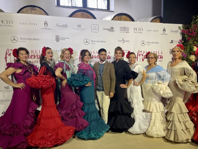 Alejandro Andana atiende a 8Directo en la Pasarela Tío Pepe de Jerez Alejandro Andana atiende a 8Directo en la Pasarela Tío Pepe de Jerez