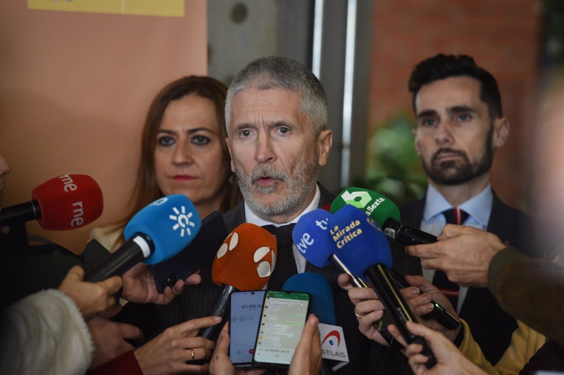 El ministro del Interior, Fernando Grande-Marlaska, en el acto de entrega de medallas al Mérito de Protección Civil, en la escuela Nacional de Protección Civil, a 12 de febrero de 2024, en Rivas- Vaciamadrid, Madrid (España). - Gustavo Valiente - Europa Press