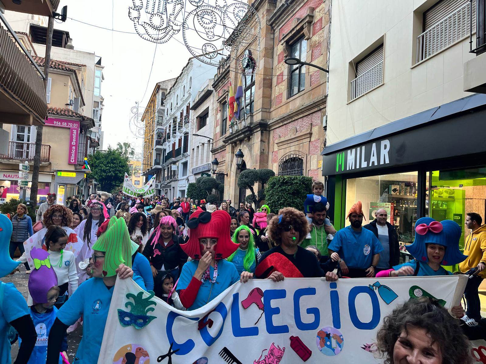 El primer pasacalles escolar del Carnaval Especial, un éxito de participación. Foto: Francis Mena / 8Directo. 