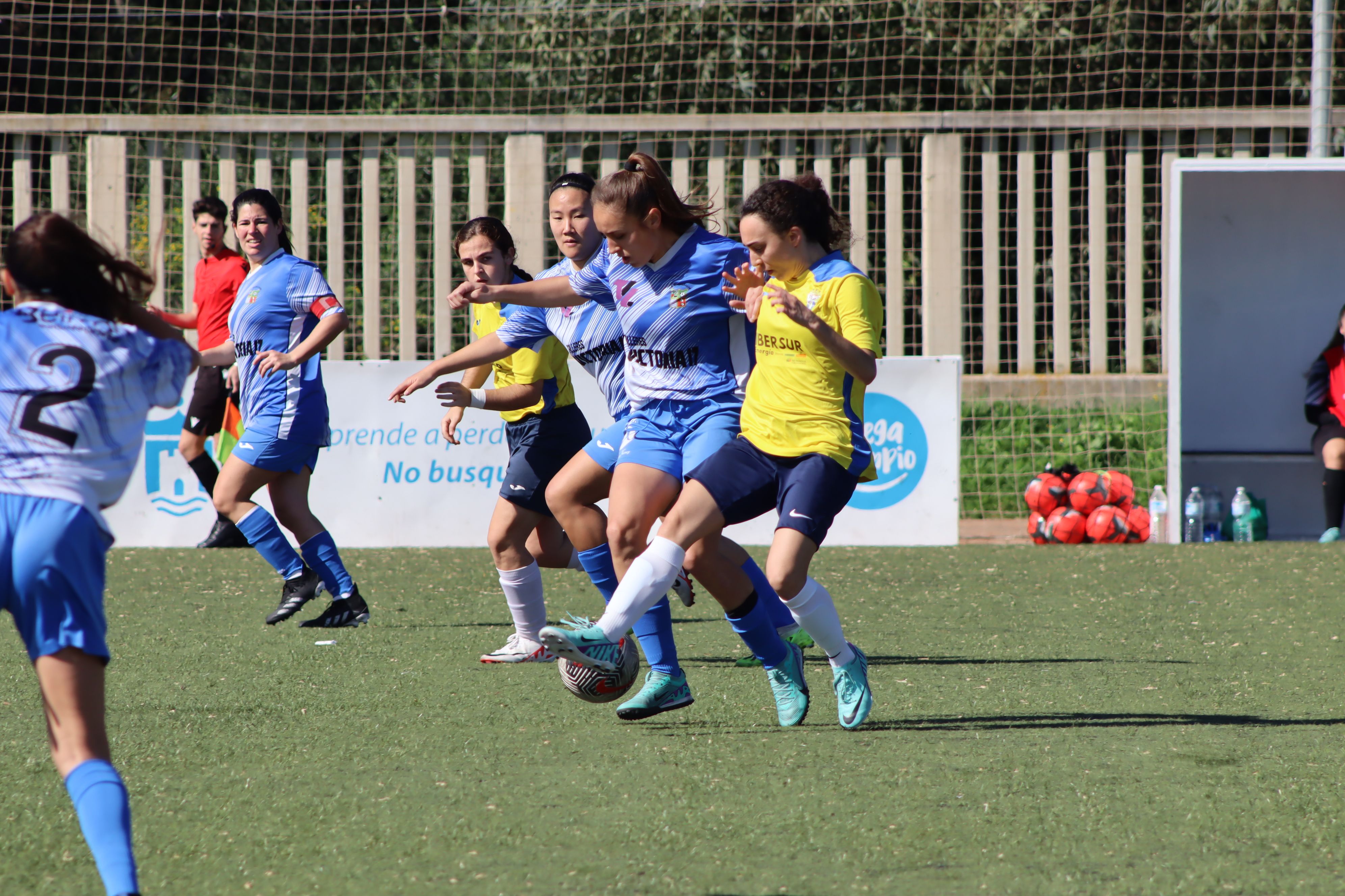 Las féminas del 'Depor' vuelven a plantar cara a un 'Guadal' que aprieta para ganar (0-6)