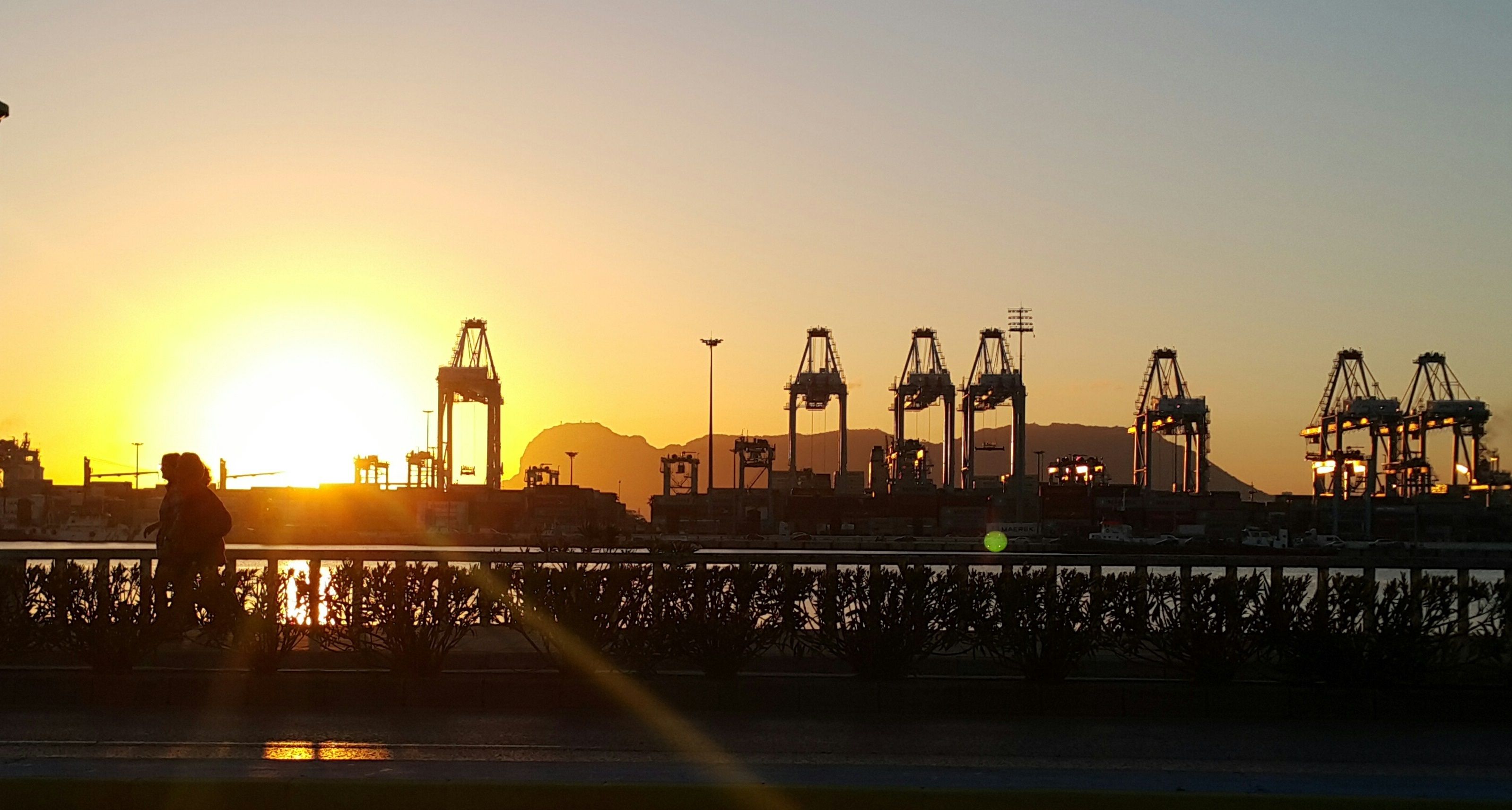 El Puerto de Algeciras celebra un simulacro.