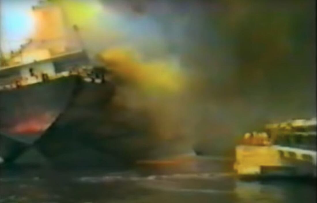 'Petrogen One', en llamas el 26 de mayo de 1985.