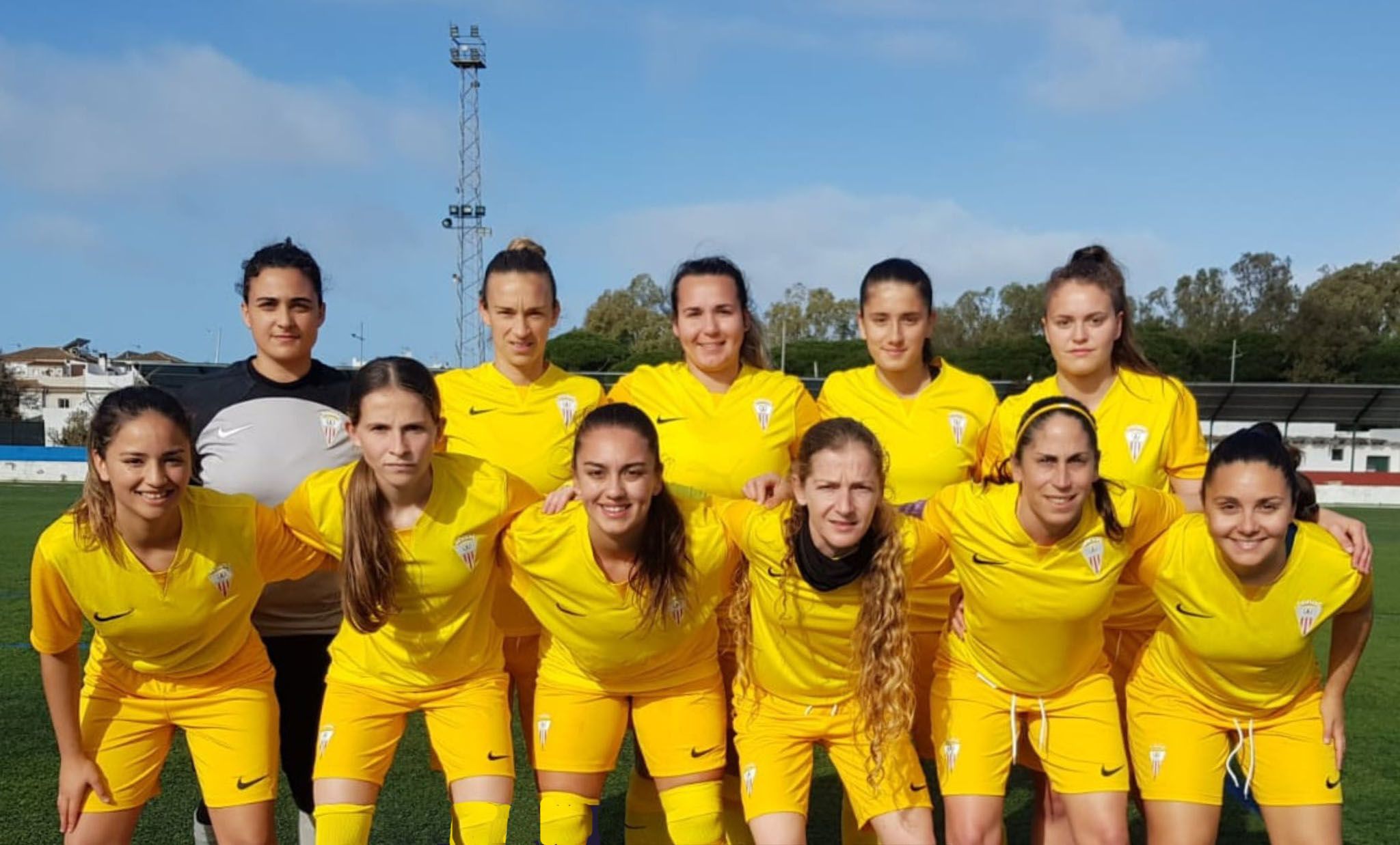 Las féminas del Algeciras CF golean en Barbate (0-14) y son líderes en solitario