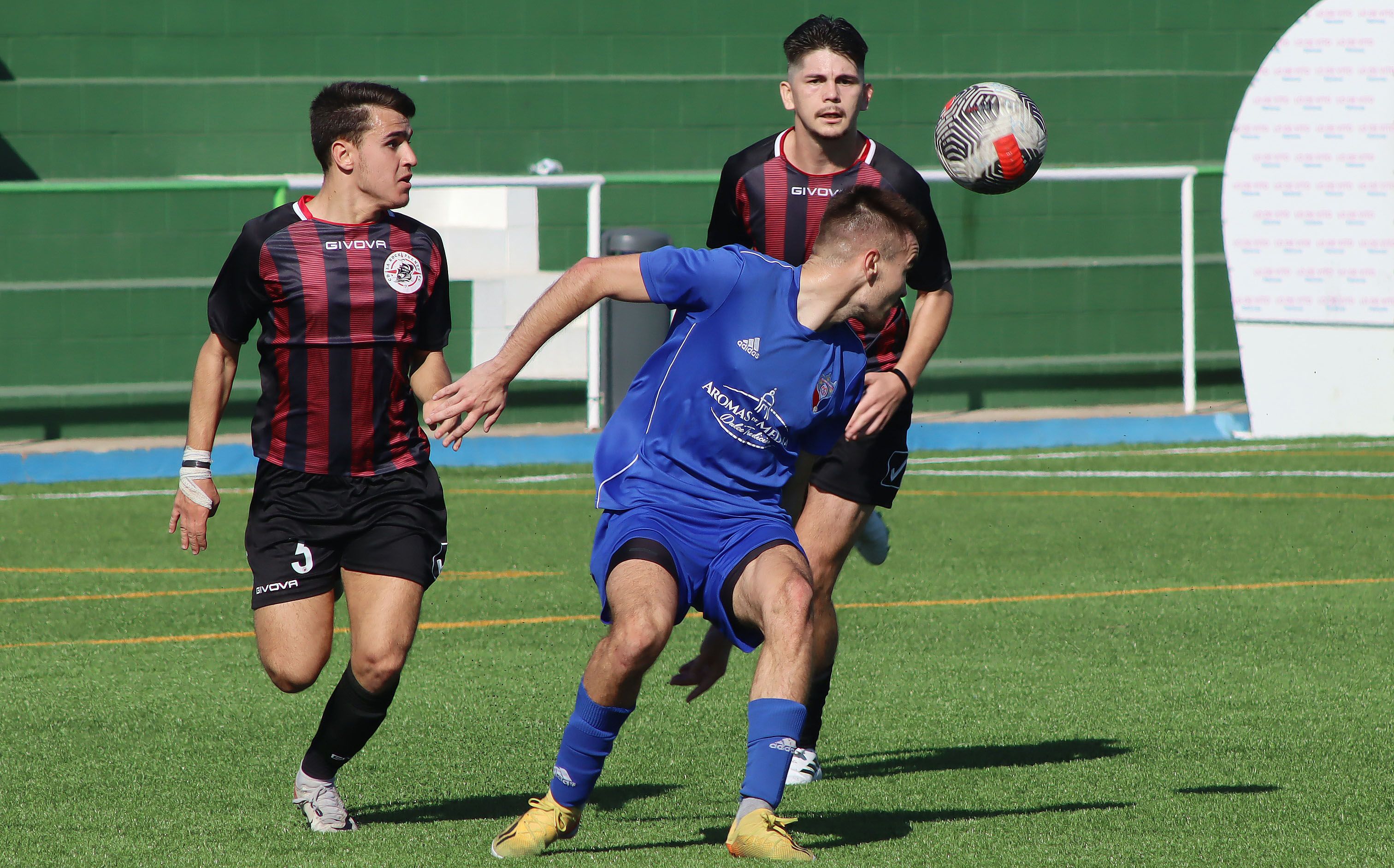 El CD Medina Balompié sigue metiendo mucha presión a la UD Tesorillo (5-1)