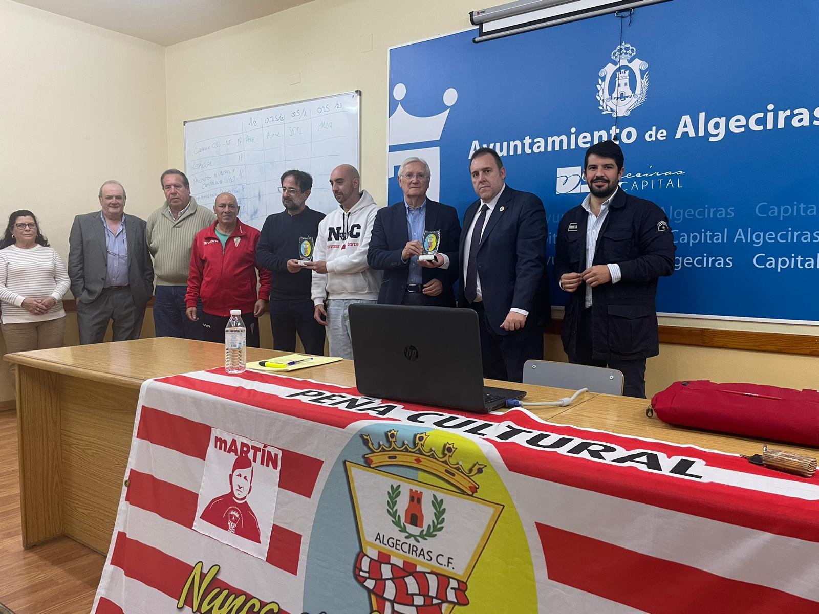 'La Bufanda Martín Gil' organiza una conferencia para contar los hitos del Algeciras CF