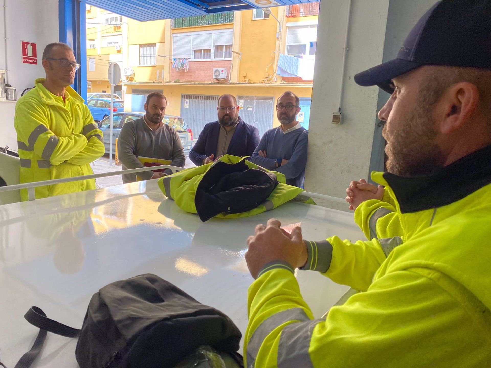 Diputación contratará mejoras en las 18 carreteras de la red provincial en el Campo de Gibraltar. Foto: Javier Bello en la sede de la Brigada de Conservación de Carreteras situada en Algeciras. - DIPUTACIÓN DE CÁDIZ