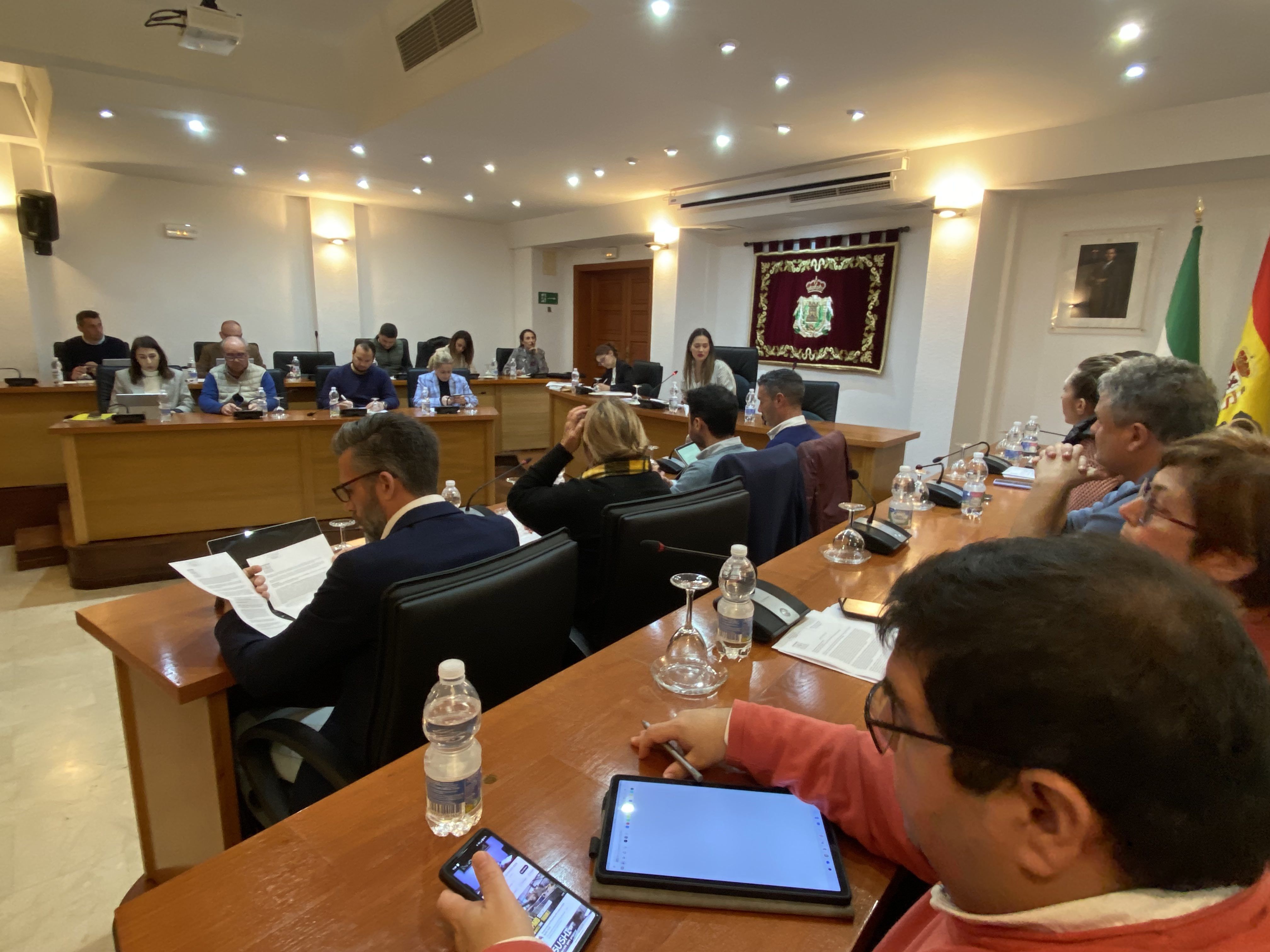 Pleno extraordinario. Luz verde a la modificación del PGOU barreño para crear un centro de transportes por 20 millones.