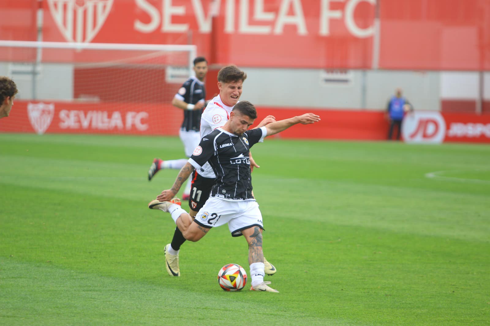 La RB Linense, a cuatro puntos del descenso y con una primera 'final' el Domingo de Resurrección