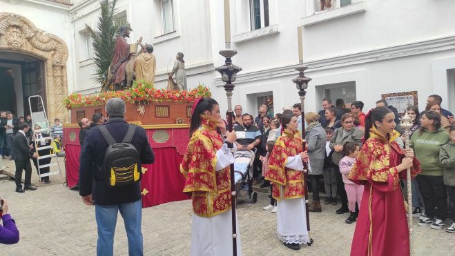 La Borriquita sale de San Francisco. La Borriquita sale de San Francisco.