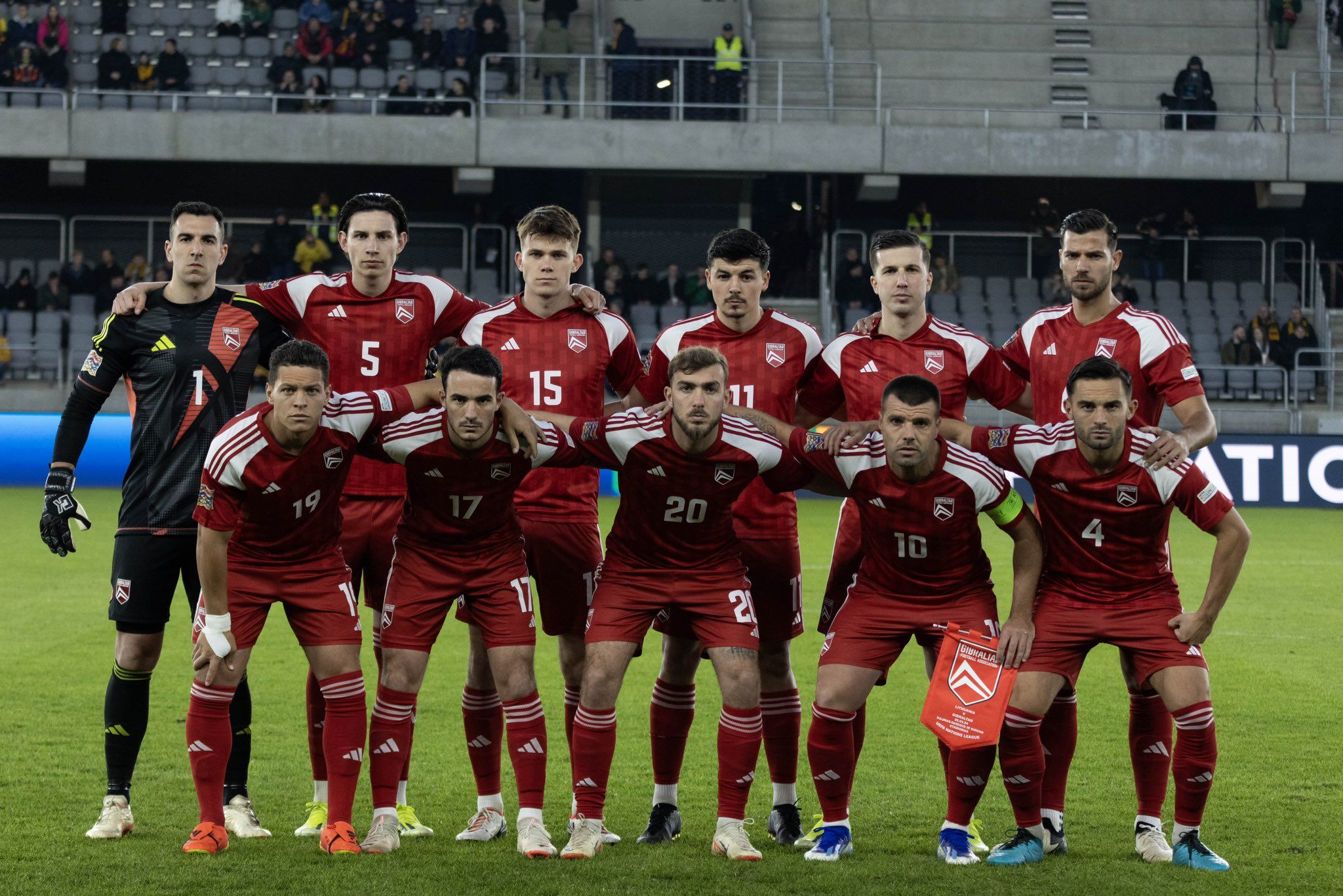 Formación de Gibraltar esta tarde en Kaunas ante Lituania/Foto: @GIBRALTARFA