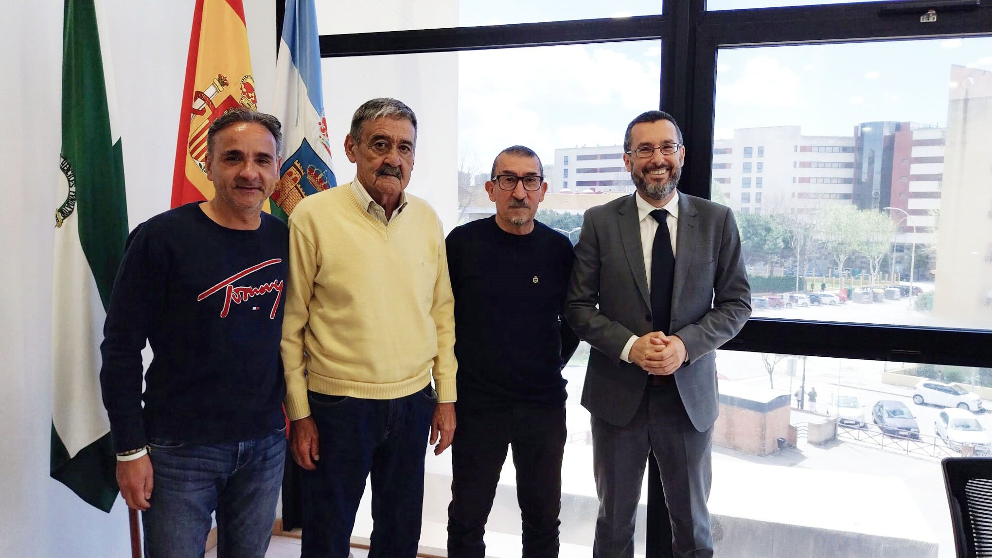 Juan Franco se une al homenaje a Tinajero y Vallecillo, veteranos de la Balona