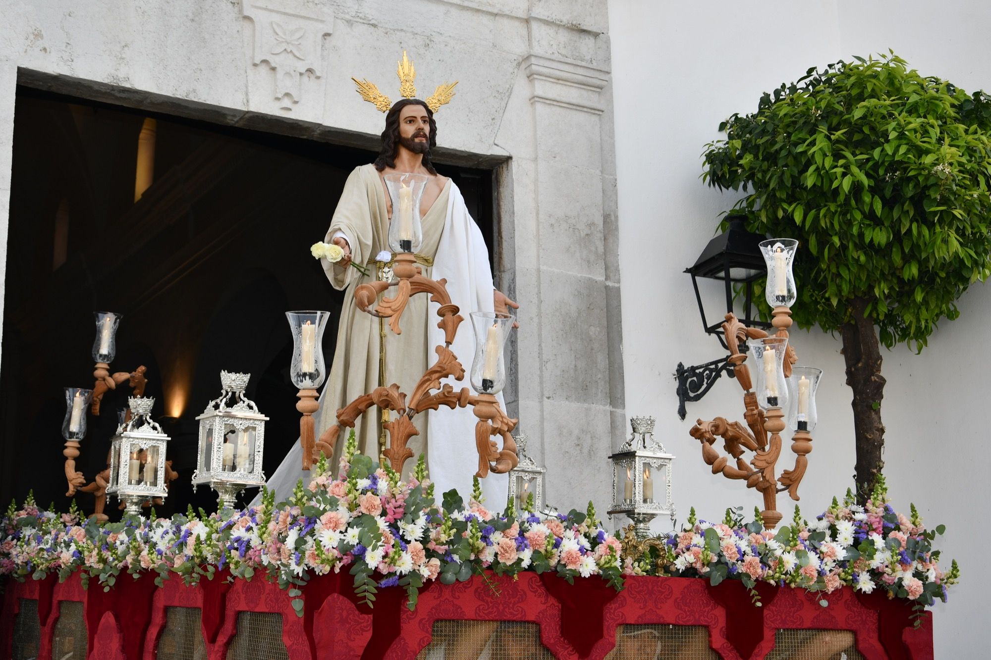 El Resucitado de San Roque retrasa su salida a las 14:00 horas