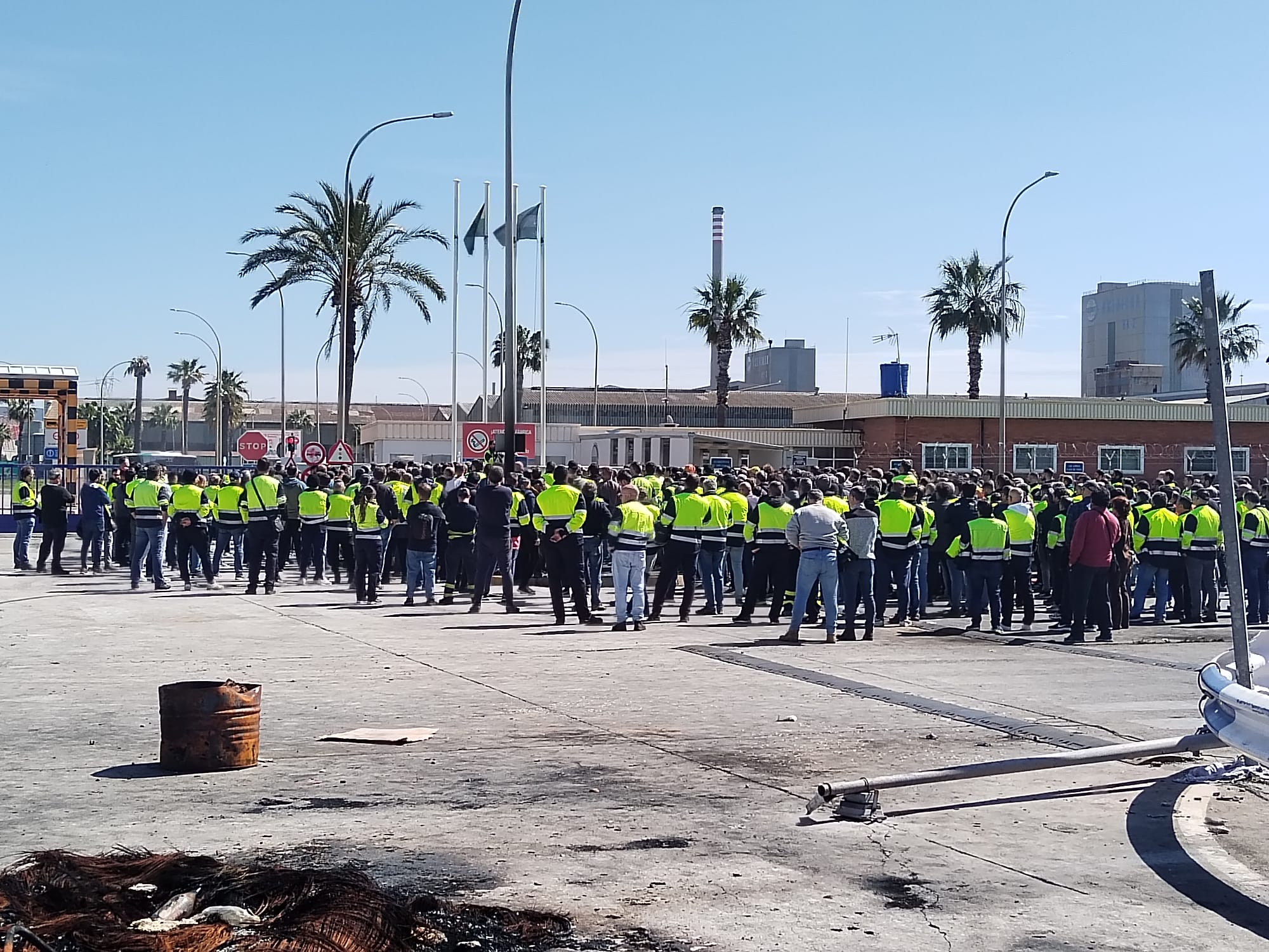 Un momento de la asamblea de los trabajadores el pasado martes.