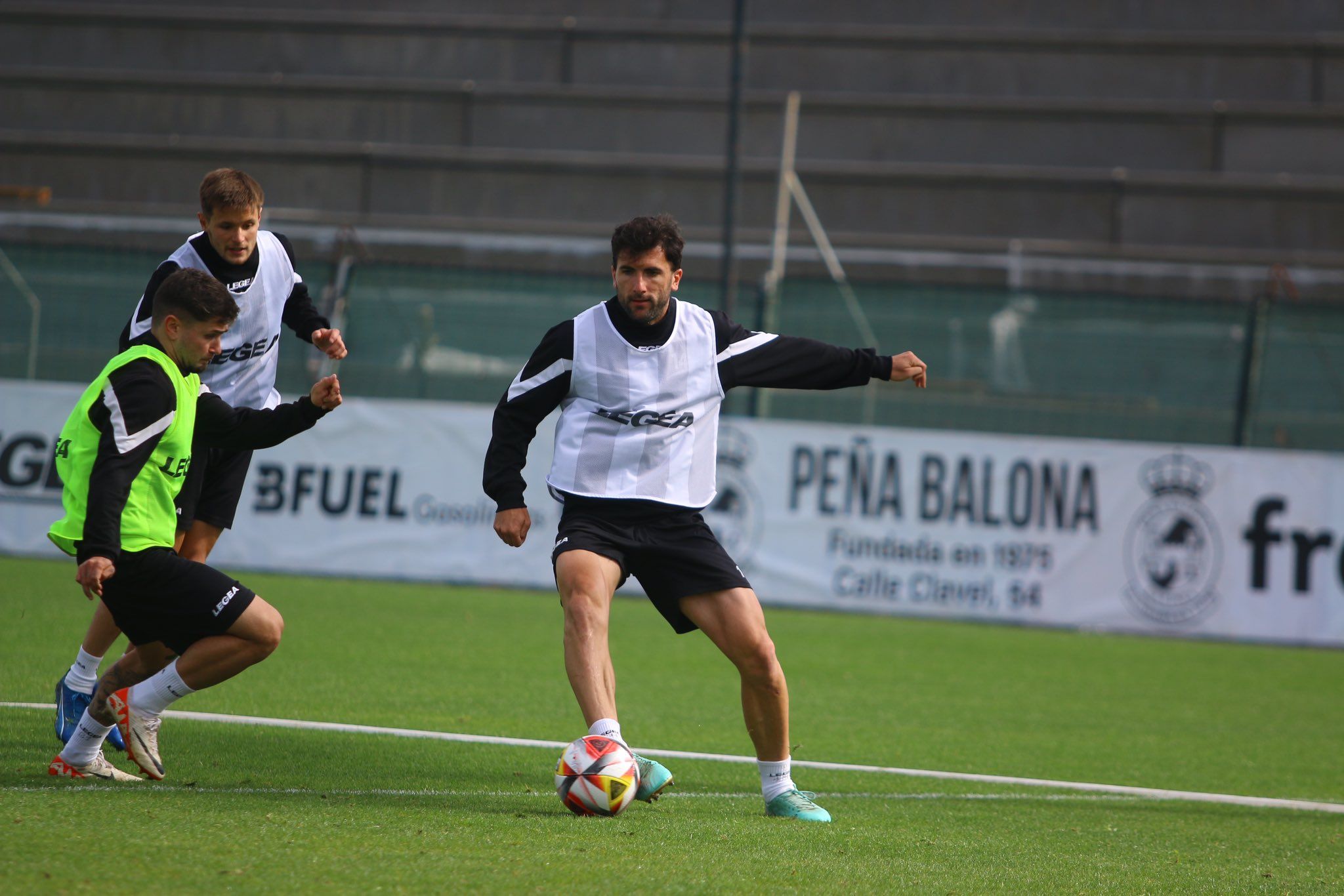 Dani Santafé dice adiós a la temporada con la RB Linense: rotura de ligamento cruzado/Foto: @RBL1912