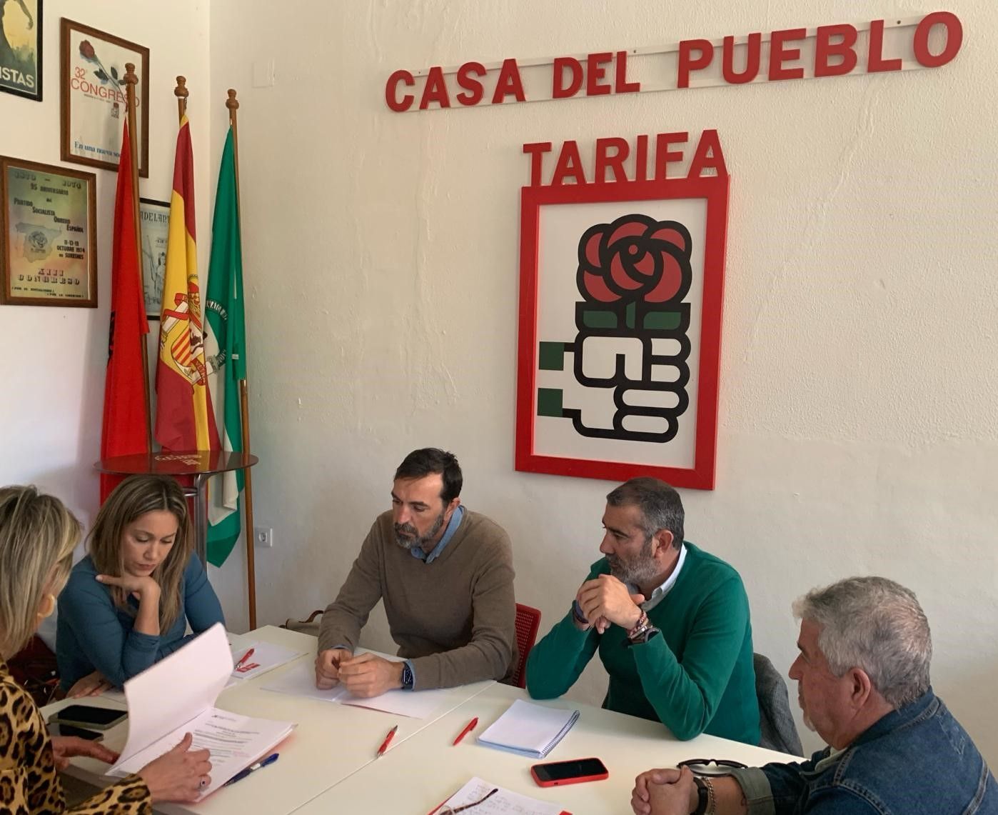El PSOE critica que once meses de gobierno del PP y NAT en Tarifa "sólo ha servido para subir impuestos"