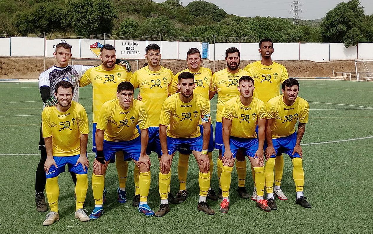 Formación de la UD Tesorillo frente al CD La Rock Puente
