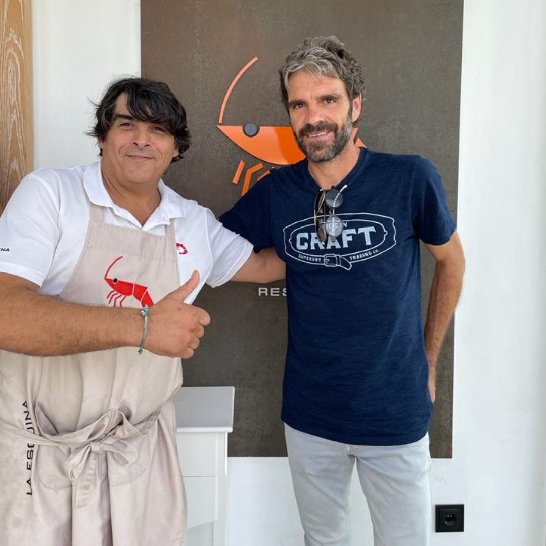 Juan de La Esquina, con el torero José Tomás. Juan de La Esquina, con el torero José Tomás.