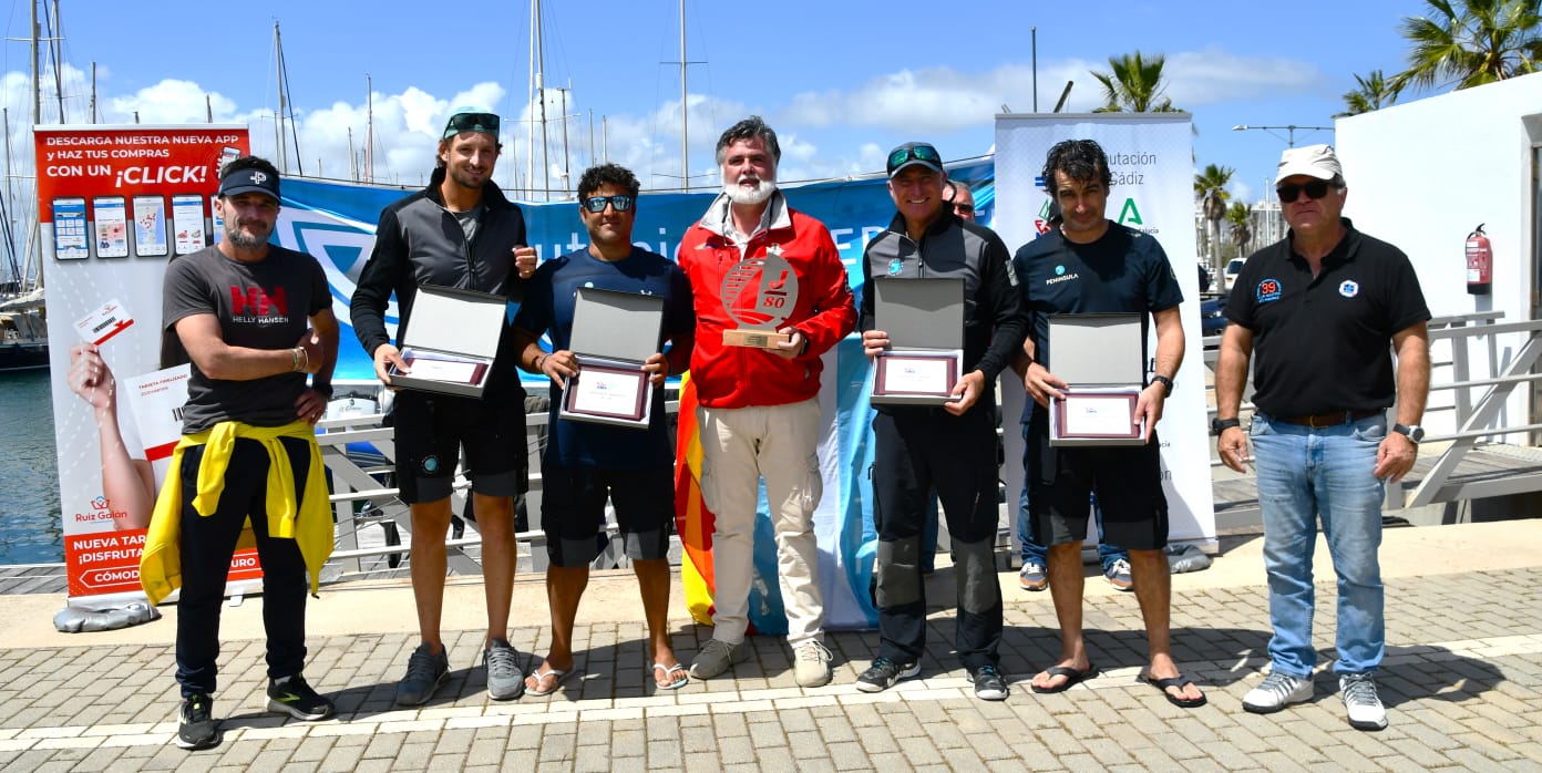 El equipo del 'Península' se hace con Campeonato de Andalucía de J/80 en aguas de La Línea