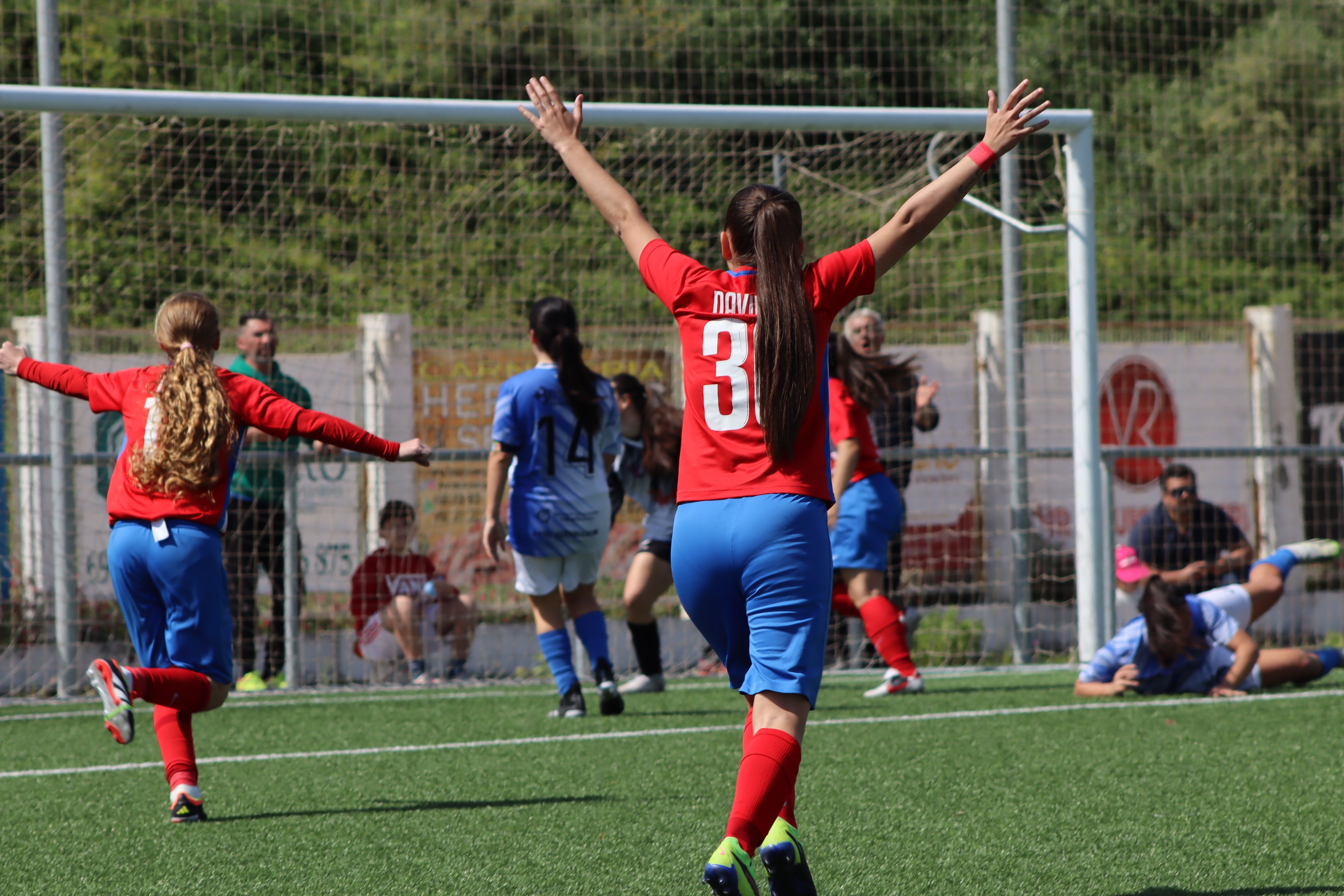 Las féminas del Algeciras CF golean (3-0) al CD Guadalcacín y cantan el ansiado alirón