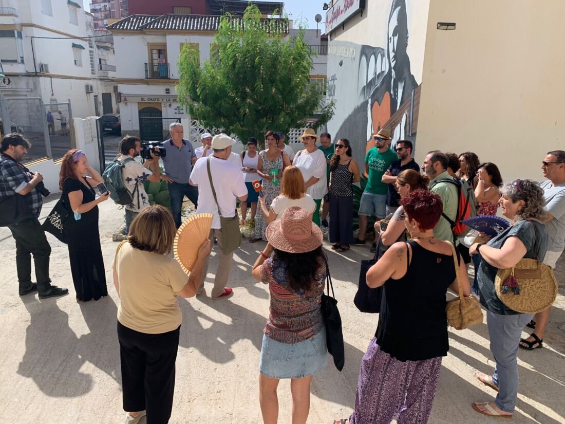 La candidata a la presidencia a la Junta de Adelante Andalucía, Teresa Rodríguez, en la Bajadilla.