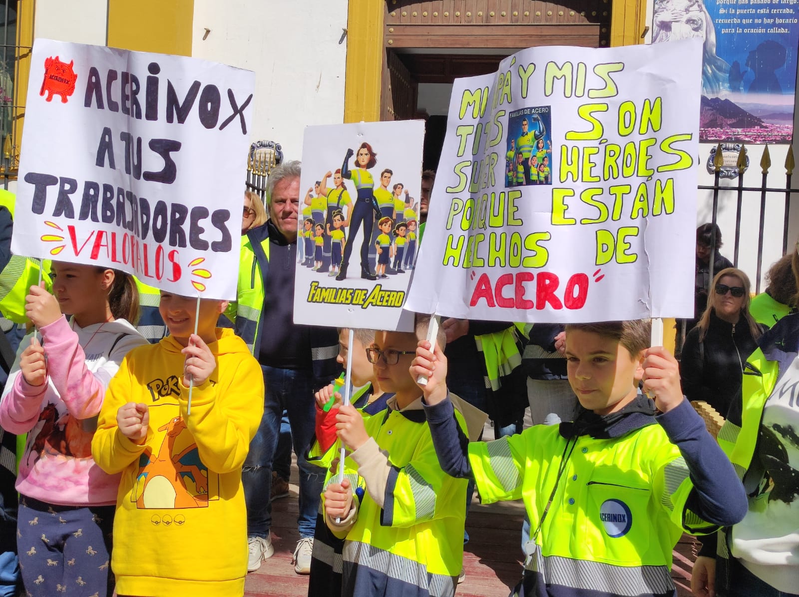 Organizan una recogida de alimentos este 1 de mayo en Cádiz para los trabajadores de Acerinox