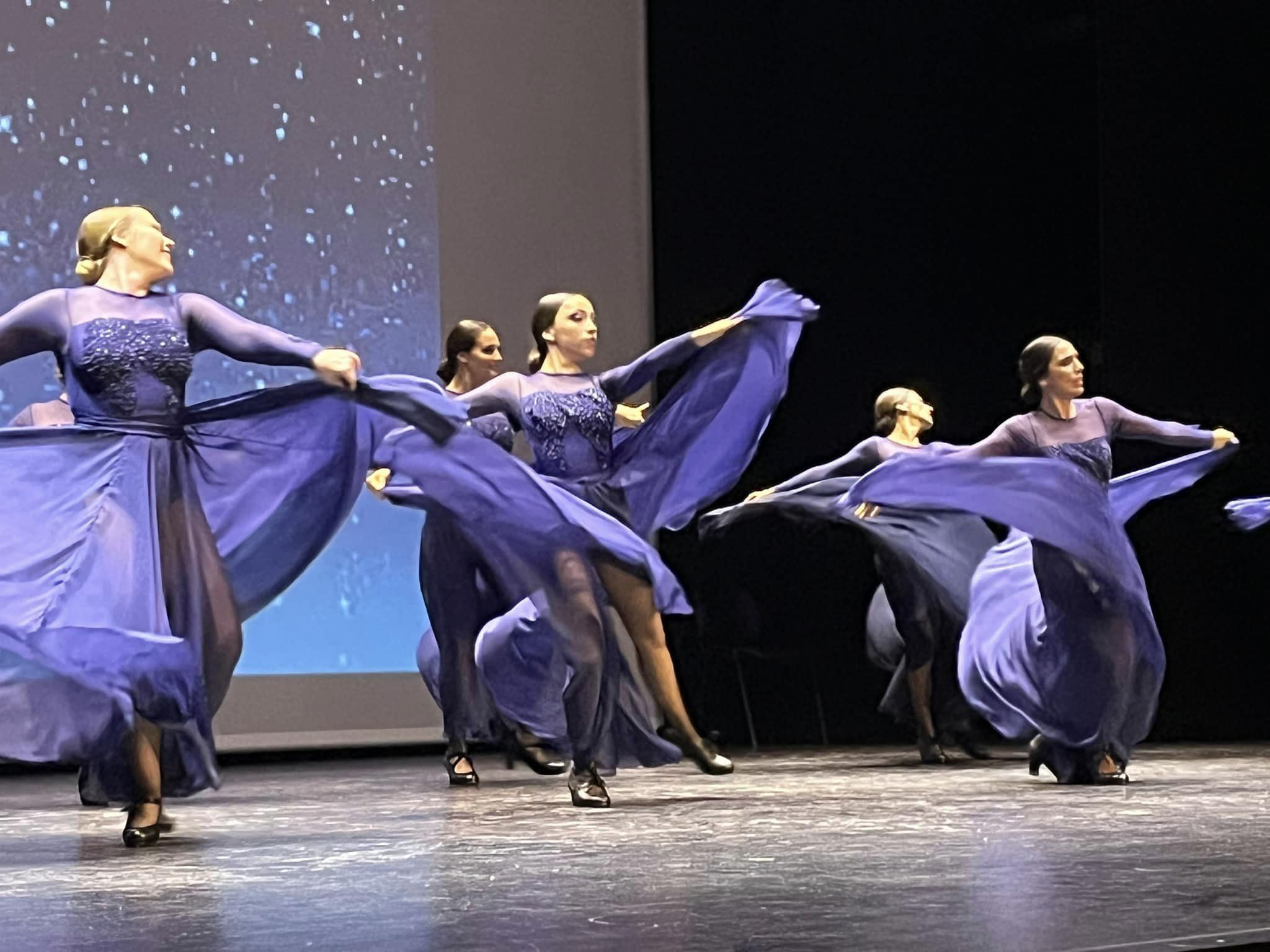 Algeciras celebra el Día Internacional de la Danza con bailes de la Escuela Sánchez-Verdú. Foto: B. J. 