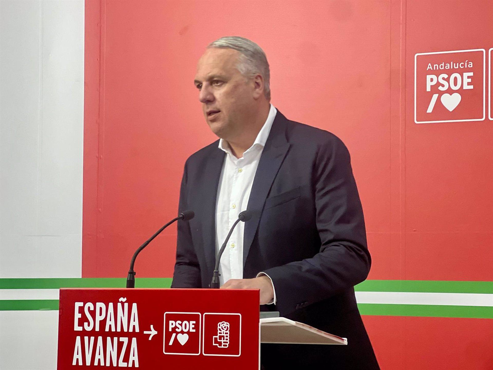 PSOE pide a PP y Vox dejar de "insultar" a la comarca con argumentos "retrógrados" sobre Gibraltar.
