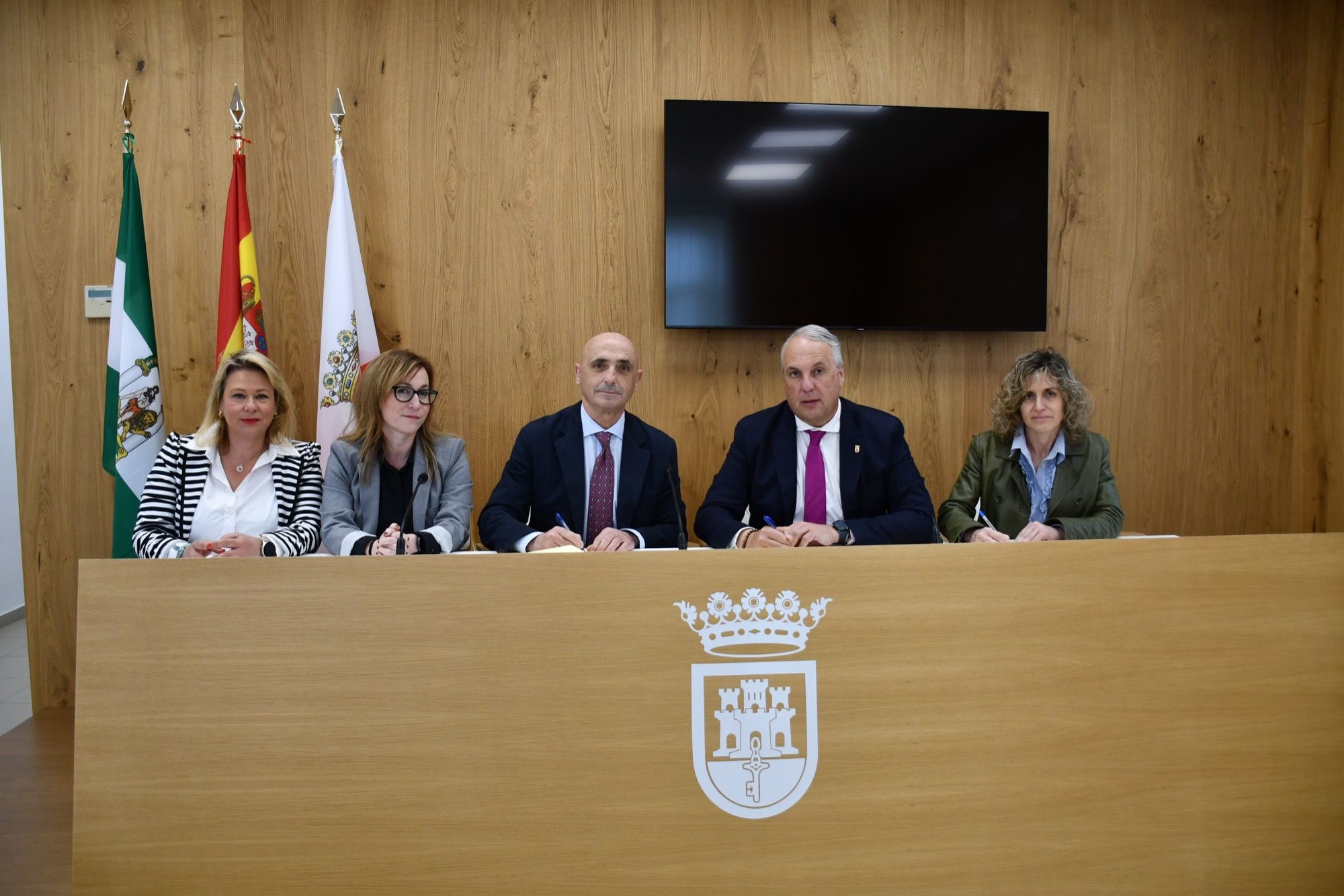 El Ayuntamiento de San Roque y la Fundación Cepsa renuevan el convenio para el Programa de Garantía Alimentaria