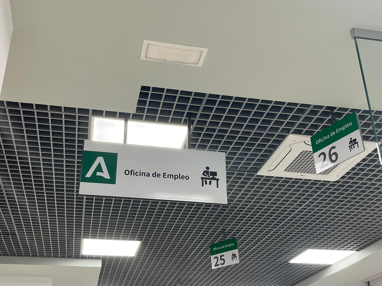 Oficina de Empleo. Imagen de archivo. La Línea registra dos meses consecutivos de bajada en las tasas de desempleados