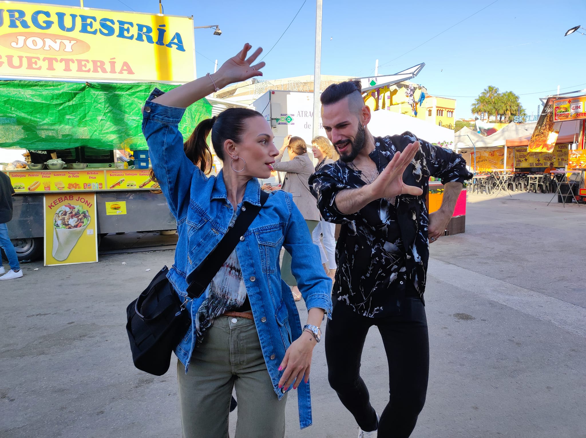 Los Barrios lo pasa en grande en su martes de feria. Foto: 8Directo.