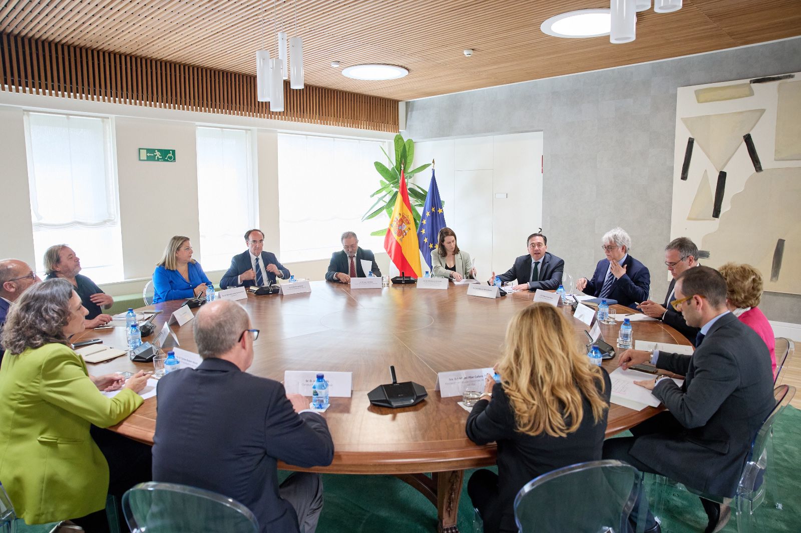 Imagen de la reunión del Ministerio de Asuntos Exteriores con agentes empresariales, económicos y sociales del Campo de Gibraltar. 