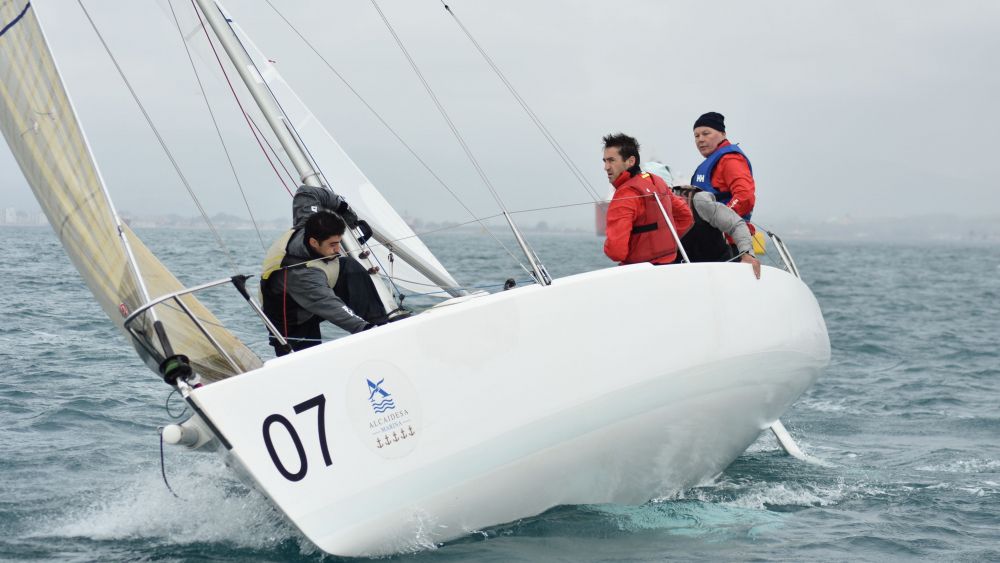 APONIA SAILING APONIA SAILING
