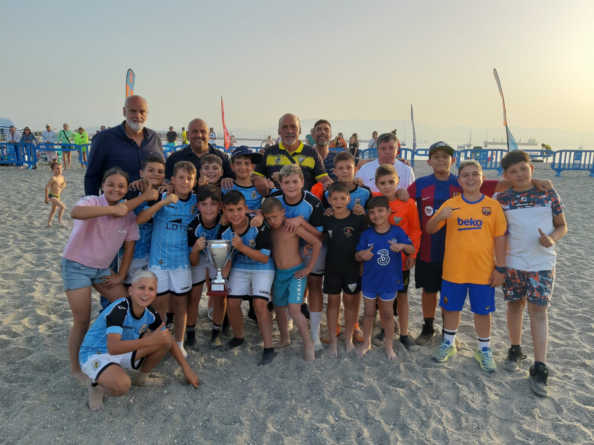 El Atlético Zabal se adjudica la III Copa Provincial de Fútbol Playa 'Ciudad de La Línea'