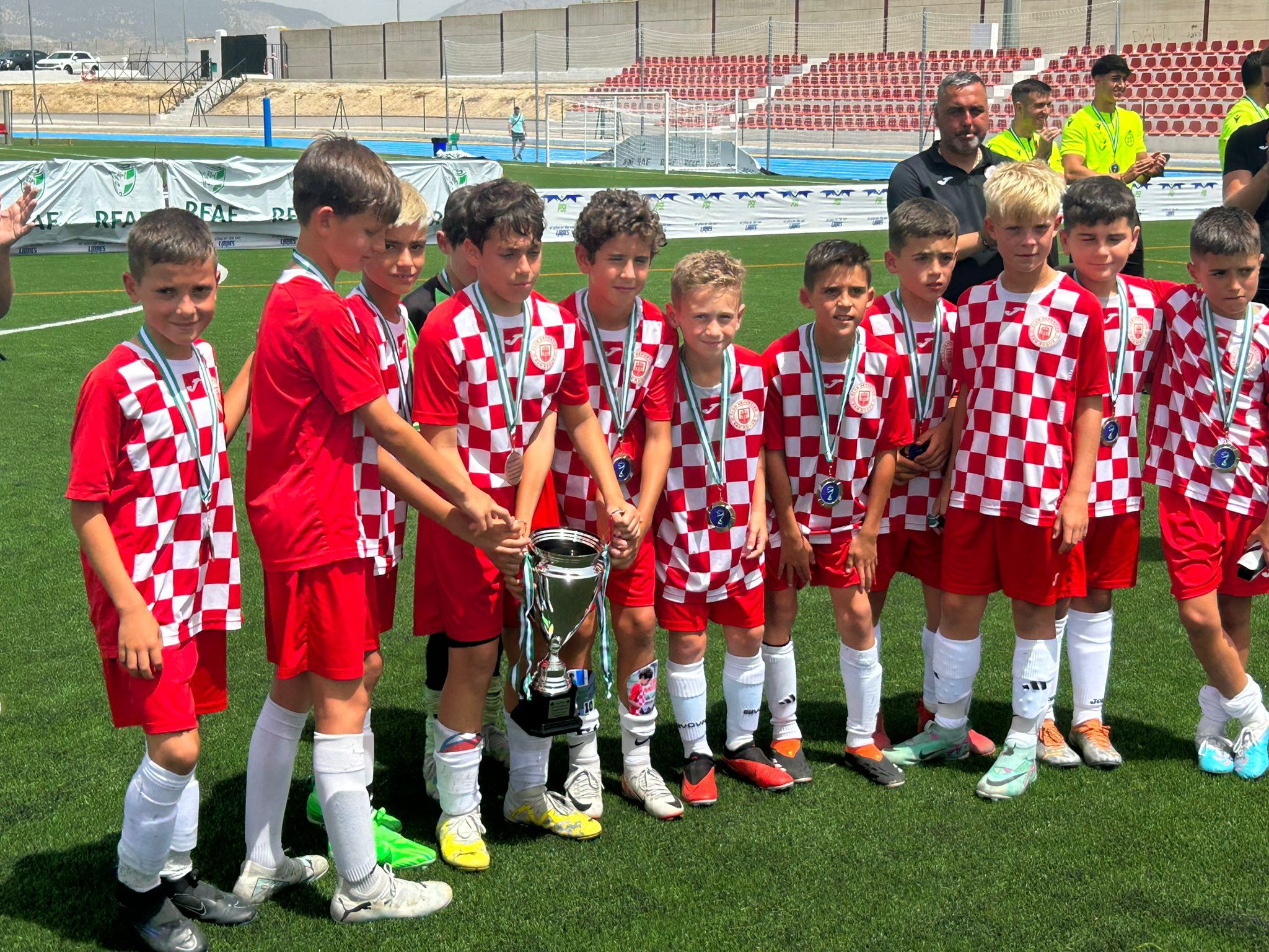 Los benjamines del CD San Roque logran un subcampeonato Andaluz algo agridulce