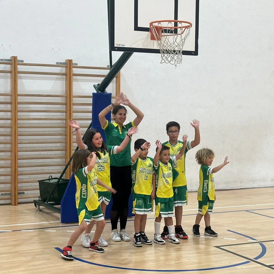Los Barrios celebra la I Jornada Escolar de Baloncesto gracias al CD Montera Baloncesto