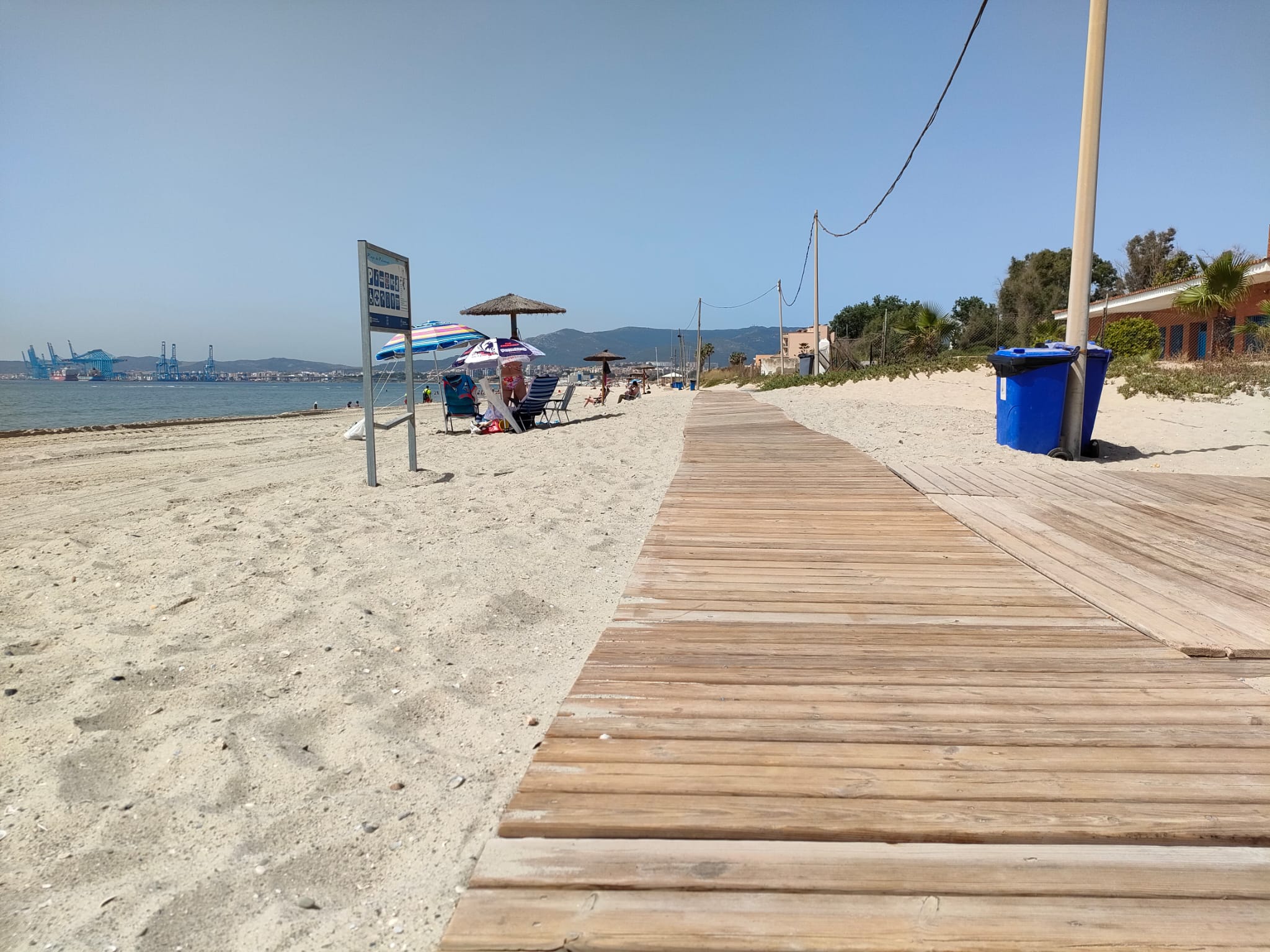 El dispositivo de socorrismo de la playa de Palmones, en funcionamiento a partir de este sábado.