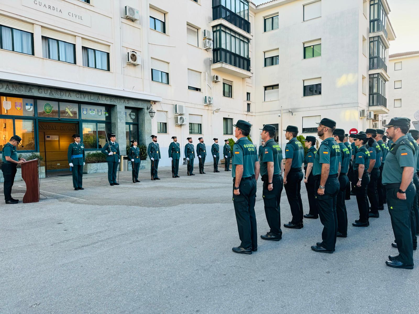 Más de mil agentes han solicitado la Medalla de la Ciudad de Algeciras. Foto de archivo.