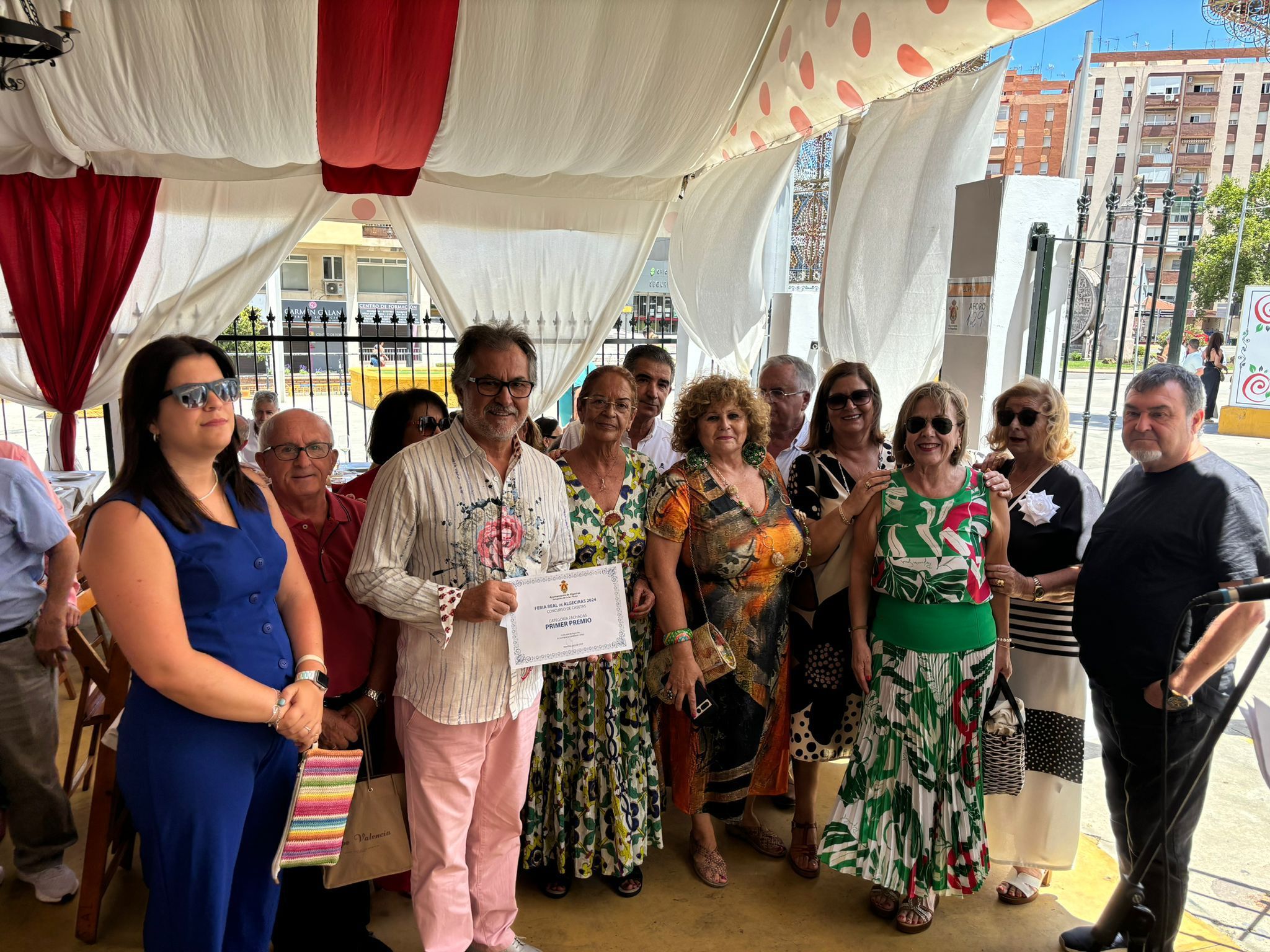 Entregados los premios a las mejores casetas y carrozas de la Feria Real de Algeciras.