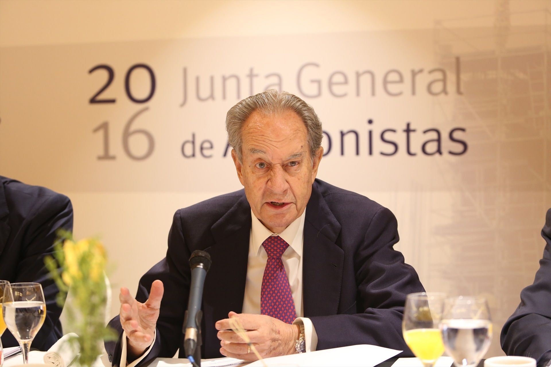 Muere el empresario Juan Miguel Villar Mir, promotor del Puerto de Sotogrande. Europa Press.