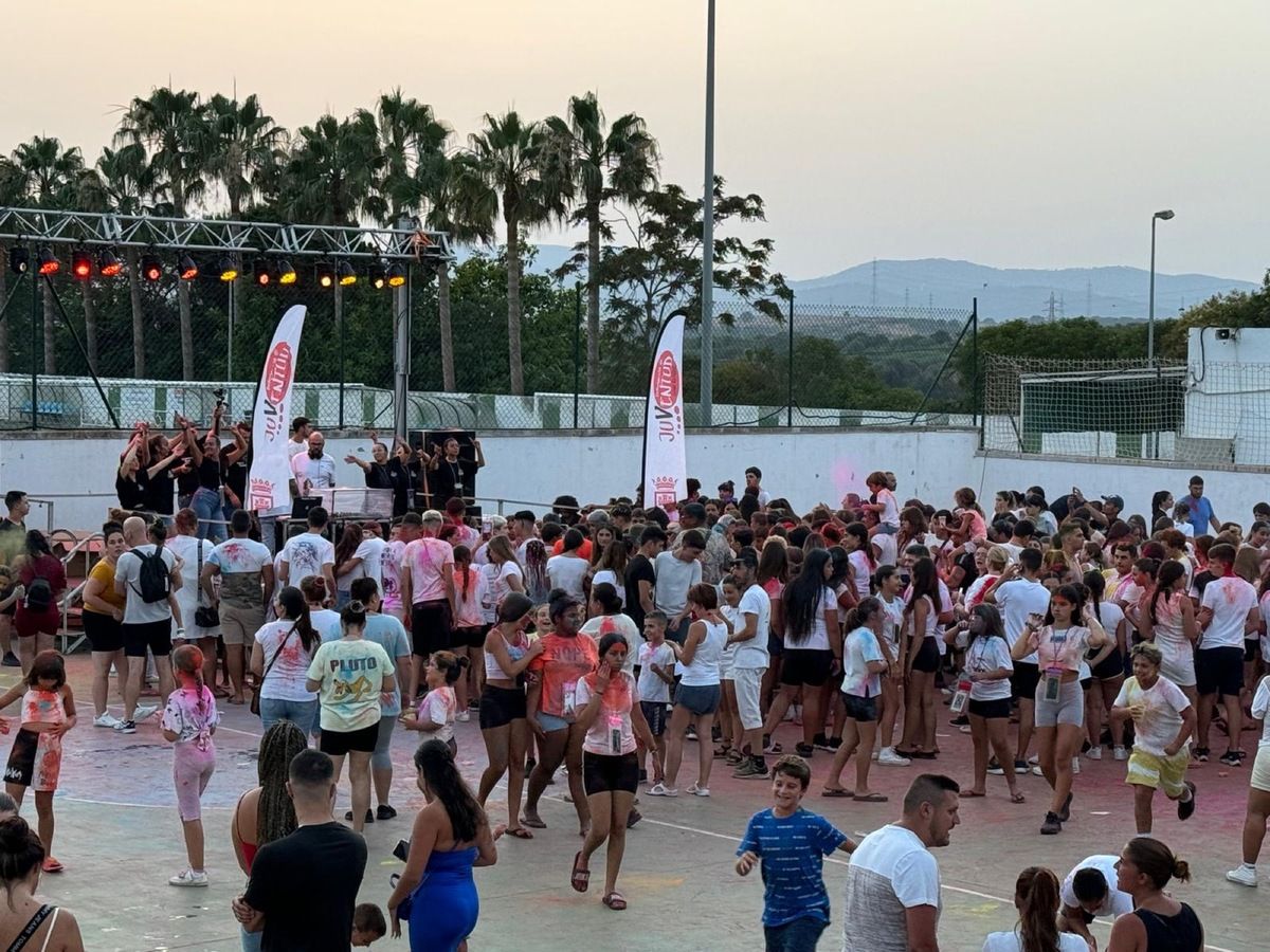 San Roque Ciudad se llena de color en la primera fiesta Holi del 2024