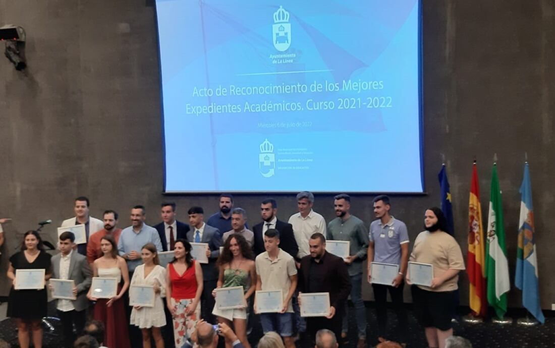 Entrega de premios en el Palacio de Congresos (Foto: Ayuntamiento de La Línea).