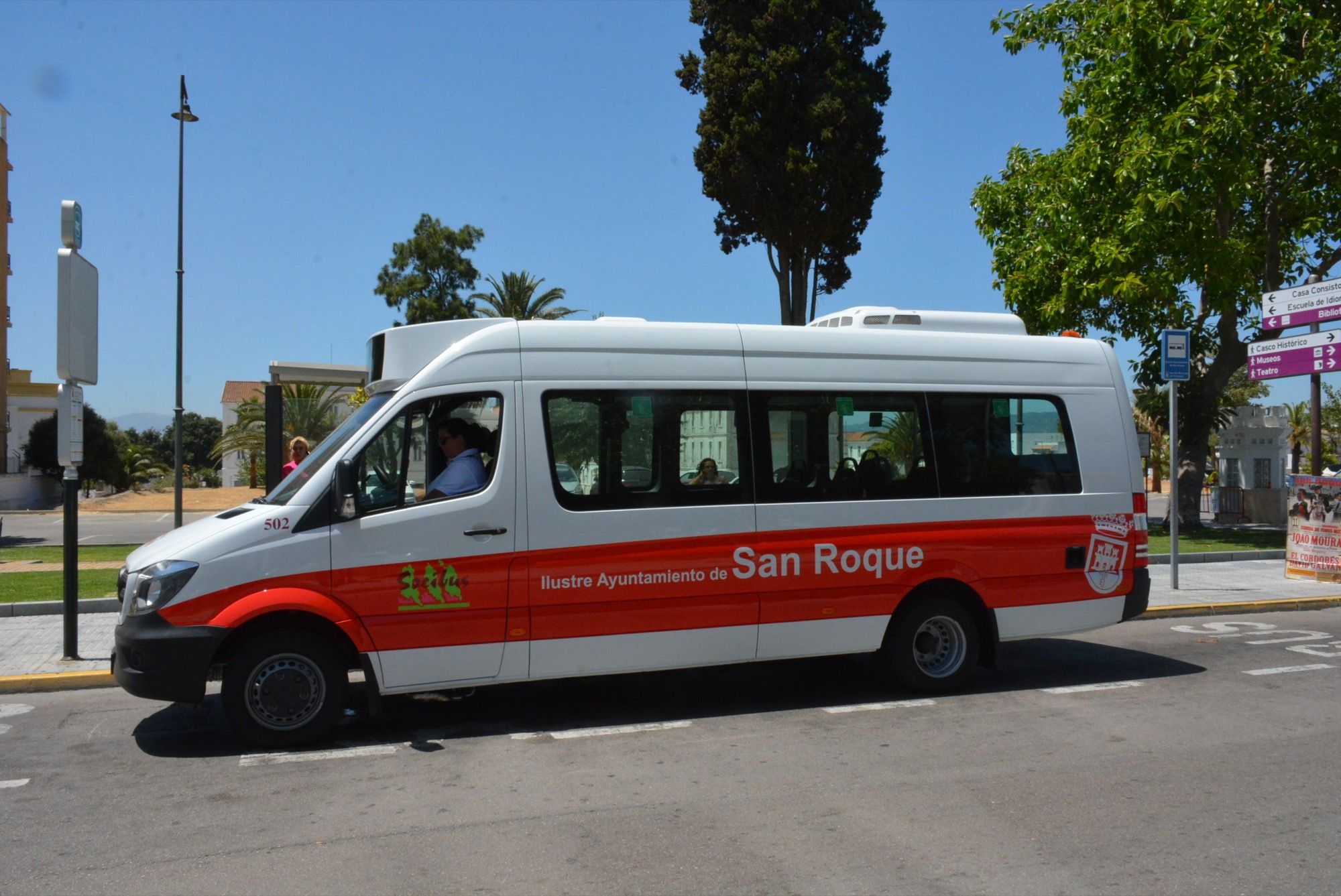 Servicio especial de autobús urbano con motivo de la Feria Real de San Roque.