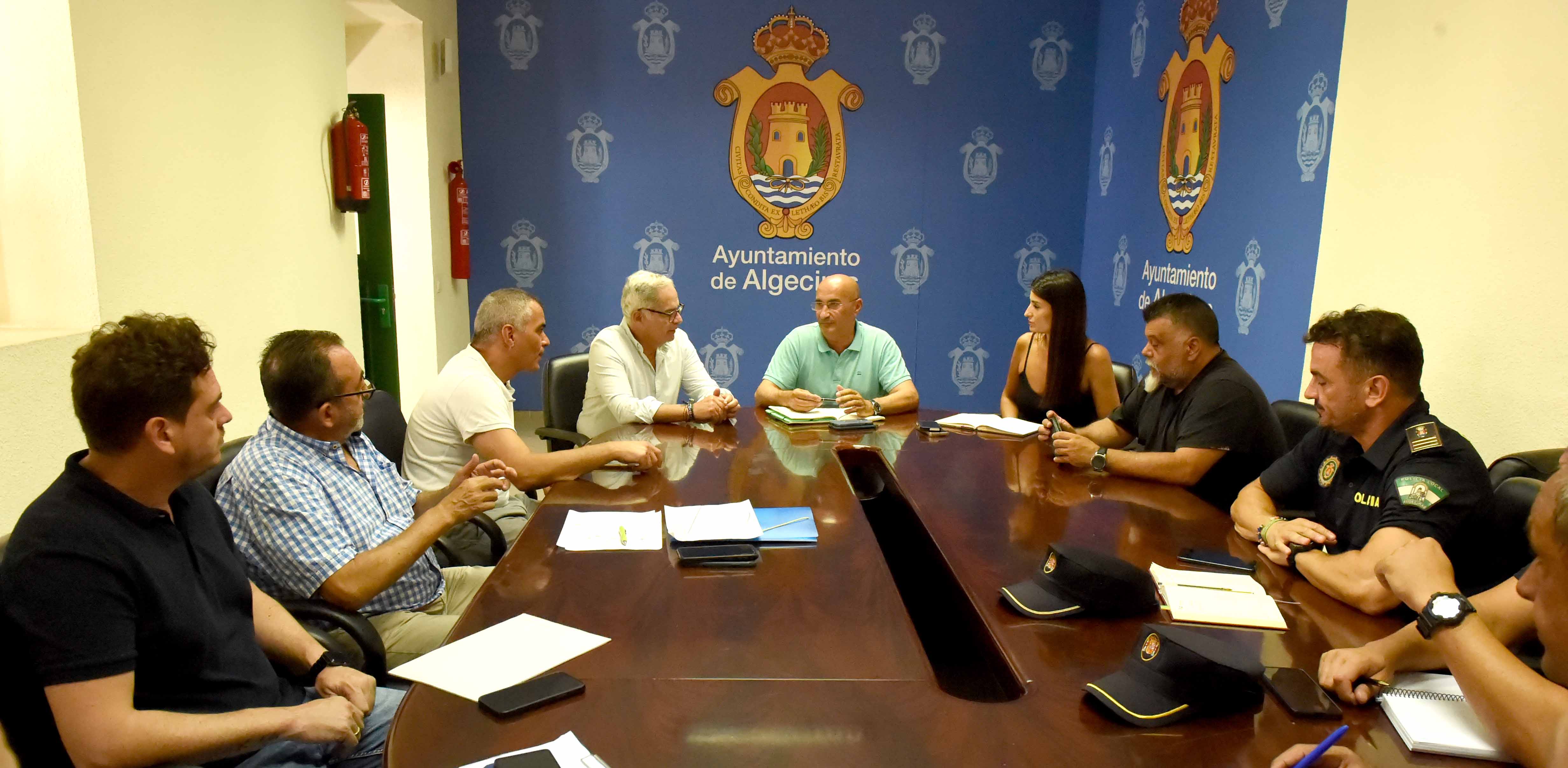 Algeciras coordina el dispositivo de seguridad y limpieza para la romería marítima de La Palma.