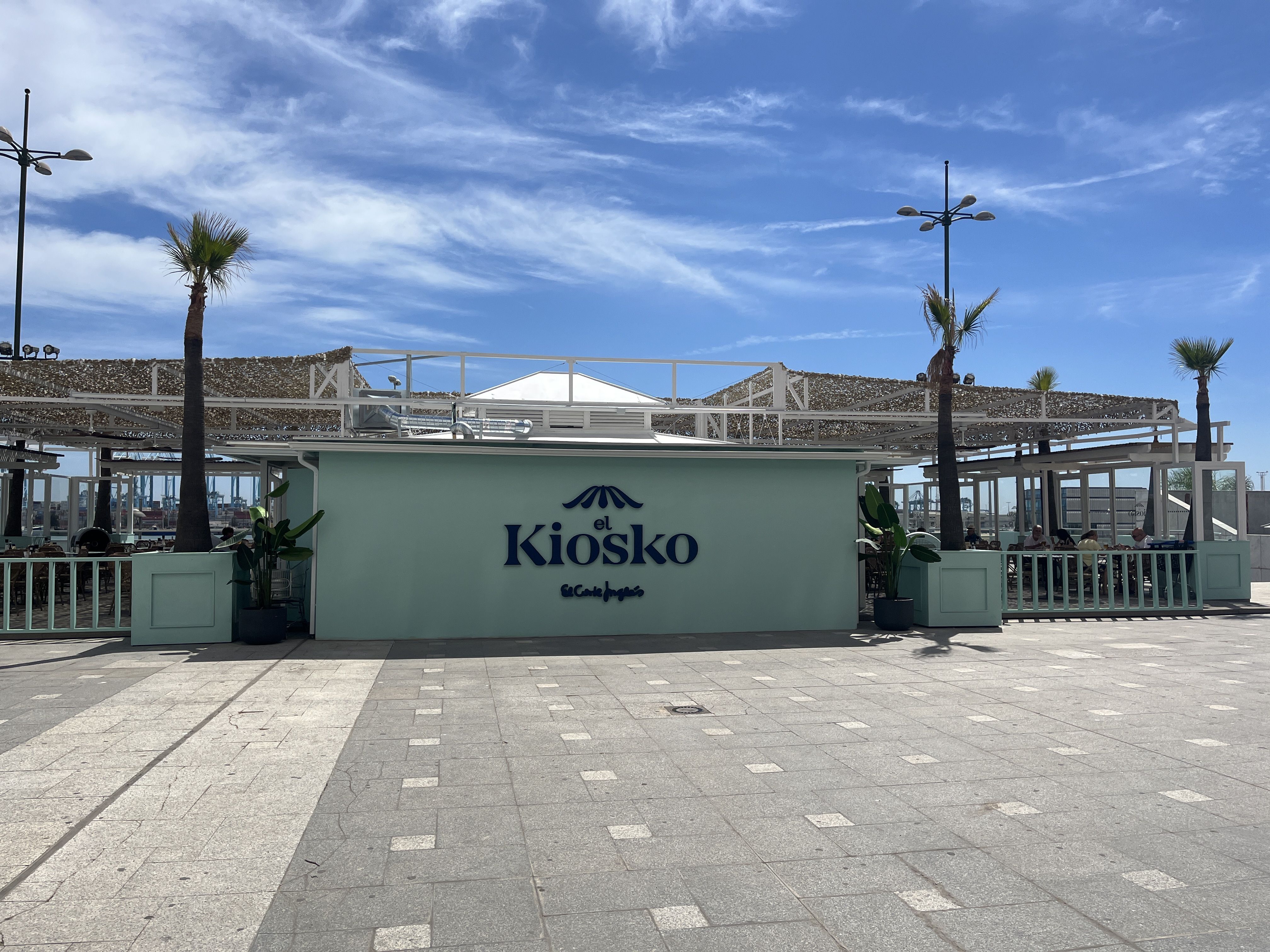 Así es 'El Kiosko', el nuevo espacio de restauración en la primera terraza de El Corte Inglés. Imagen: B. J./8Directo.  